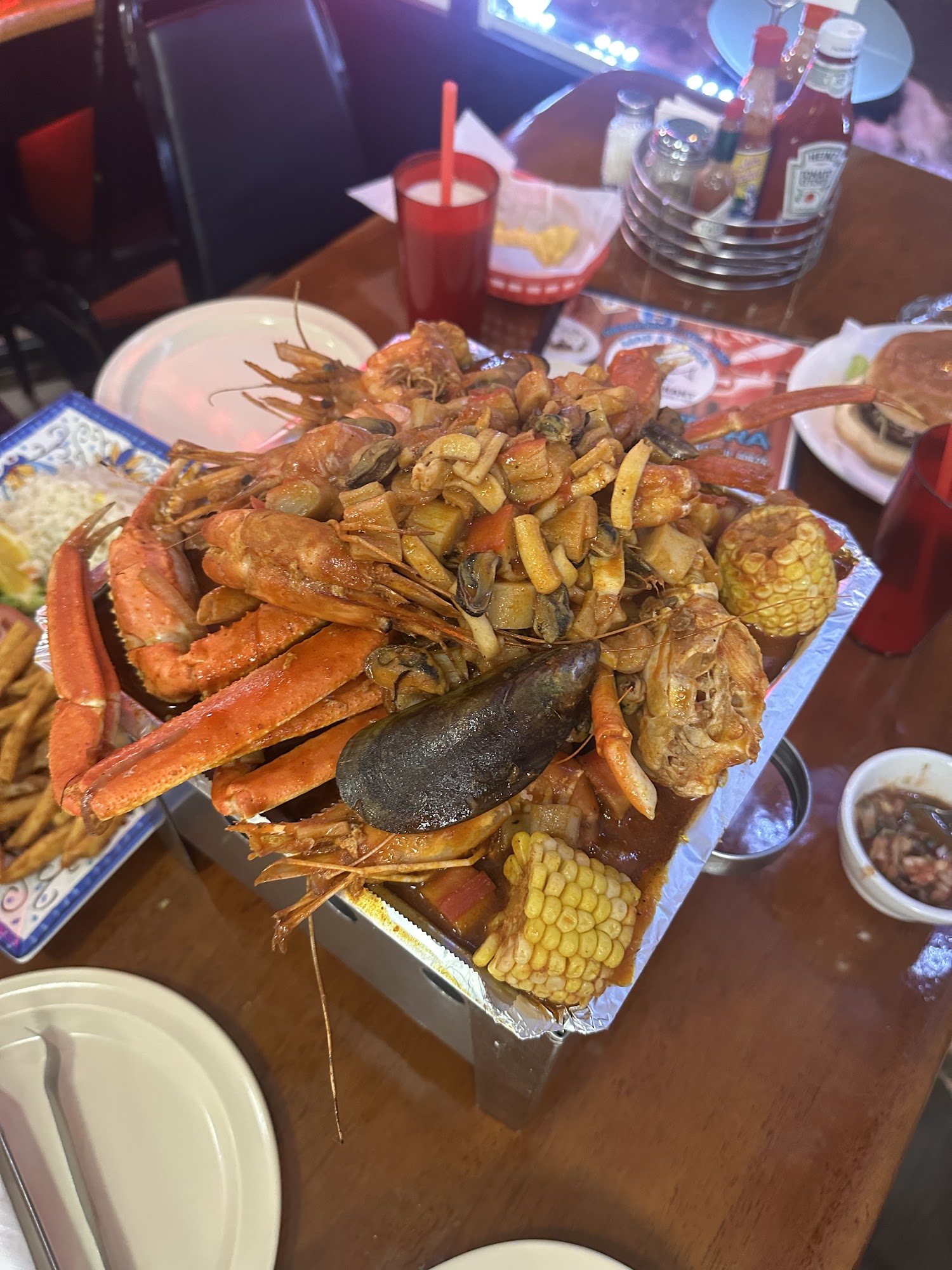 Mar y Tierra Restaurant