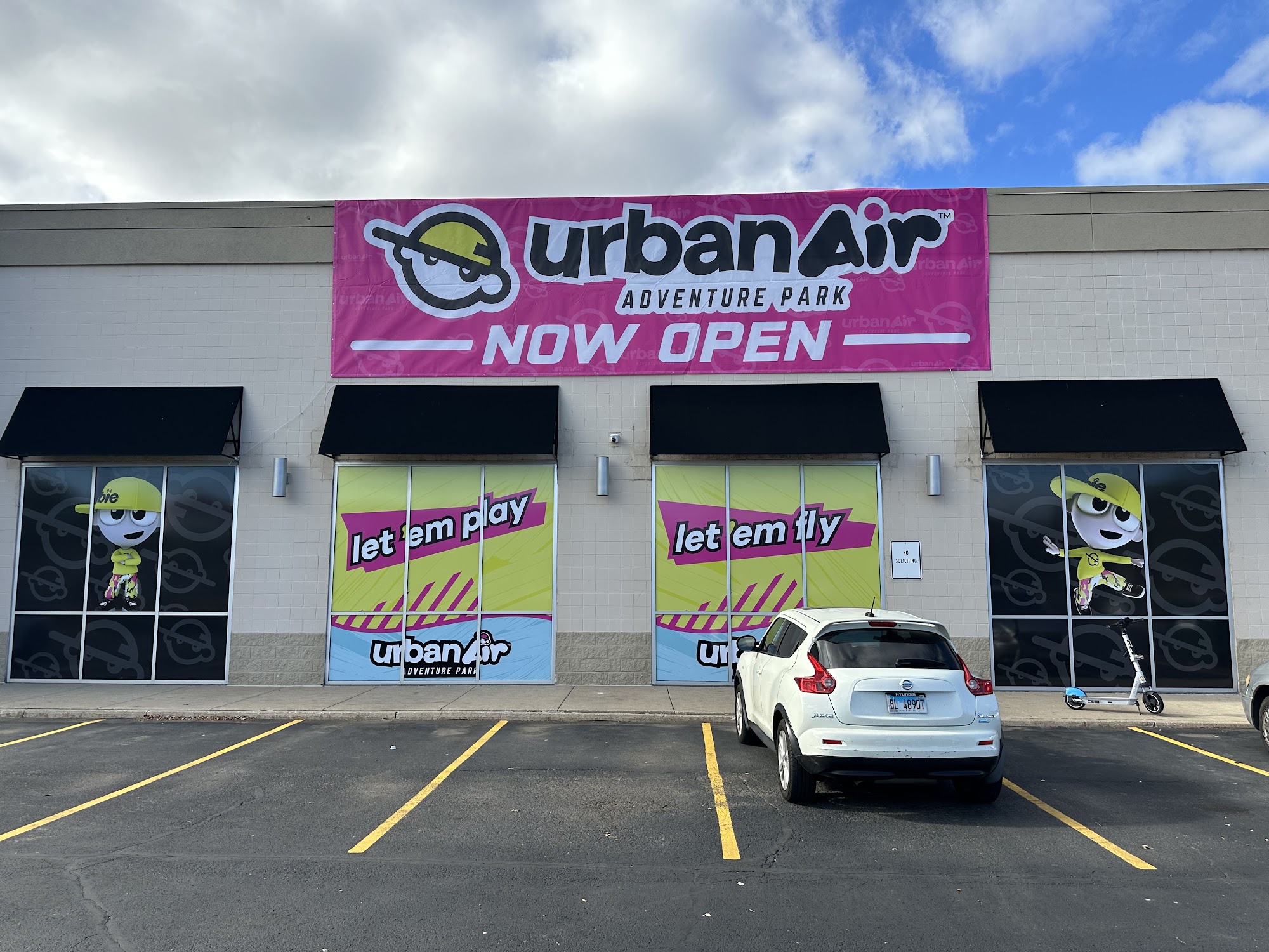Urban Air Trampoline and Adventure Park Chicago