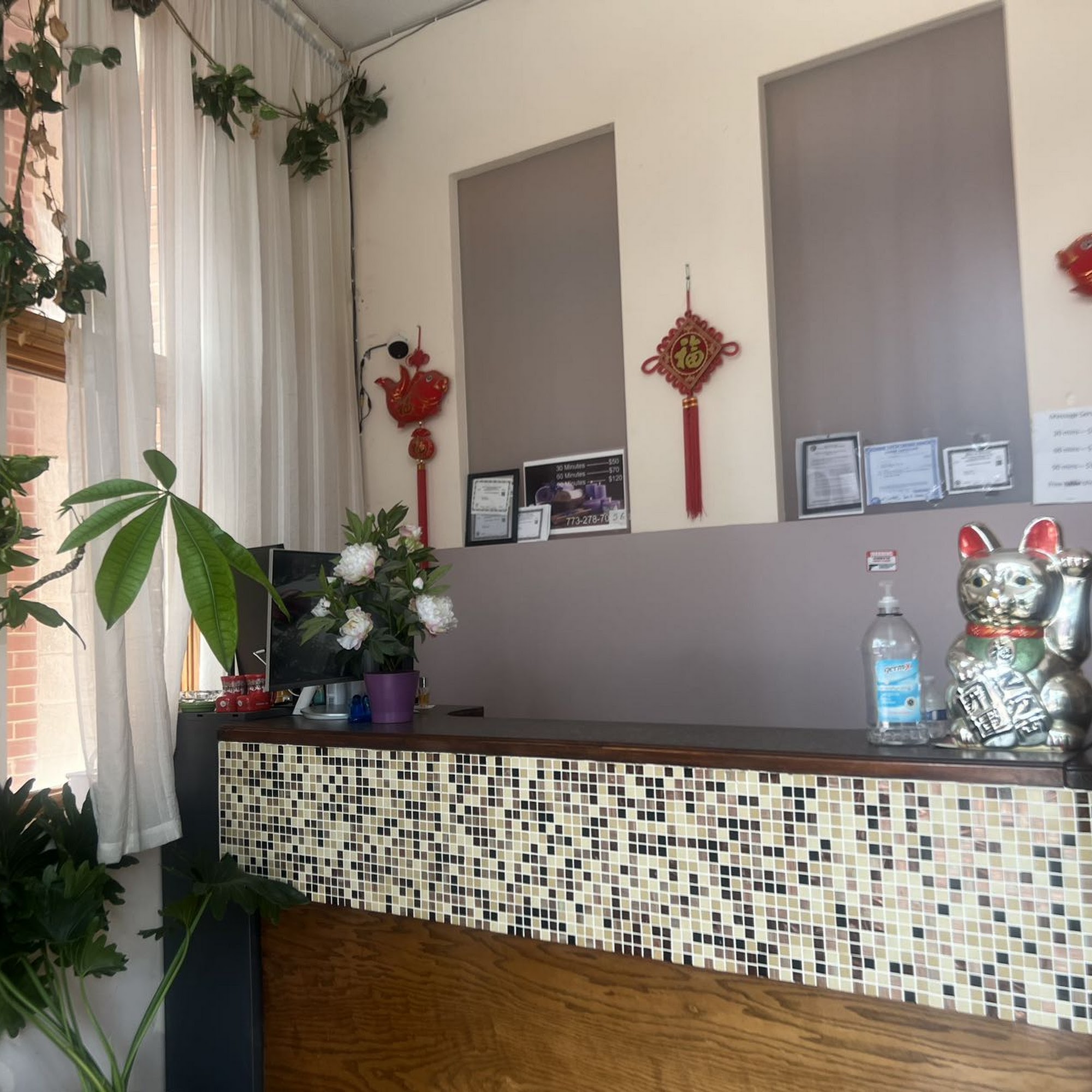 T-Pro Massage 2520 W Chicago Ave, Chicago Illinois 60622