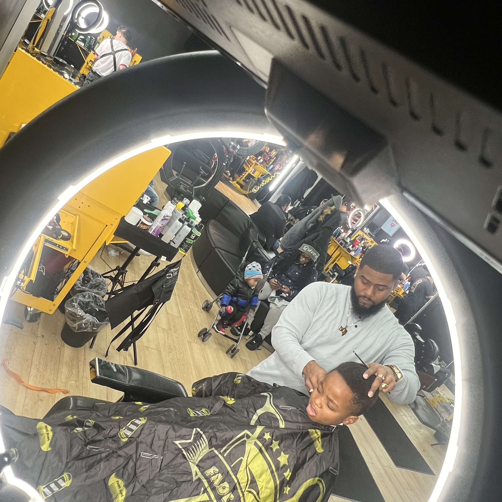 Supreme Barber Studio