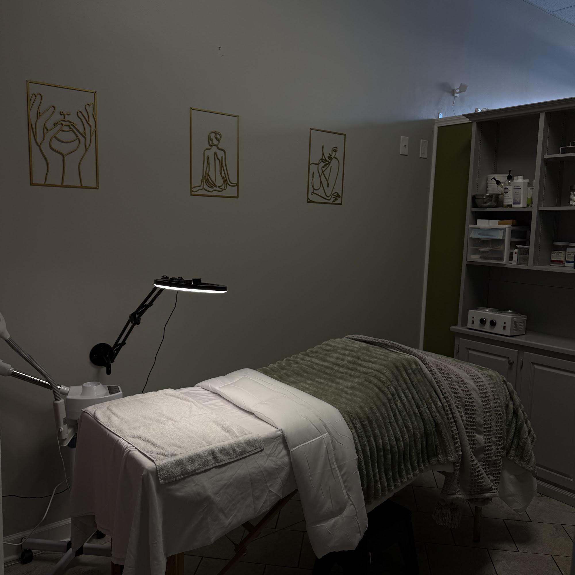NIR BEAUTY Face & Body