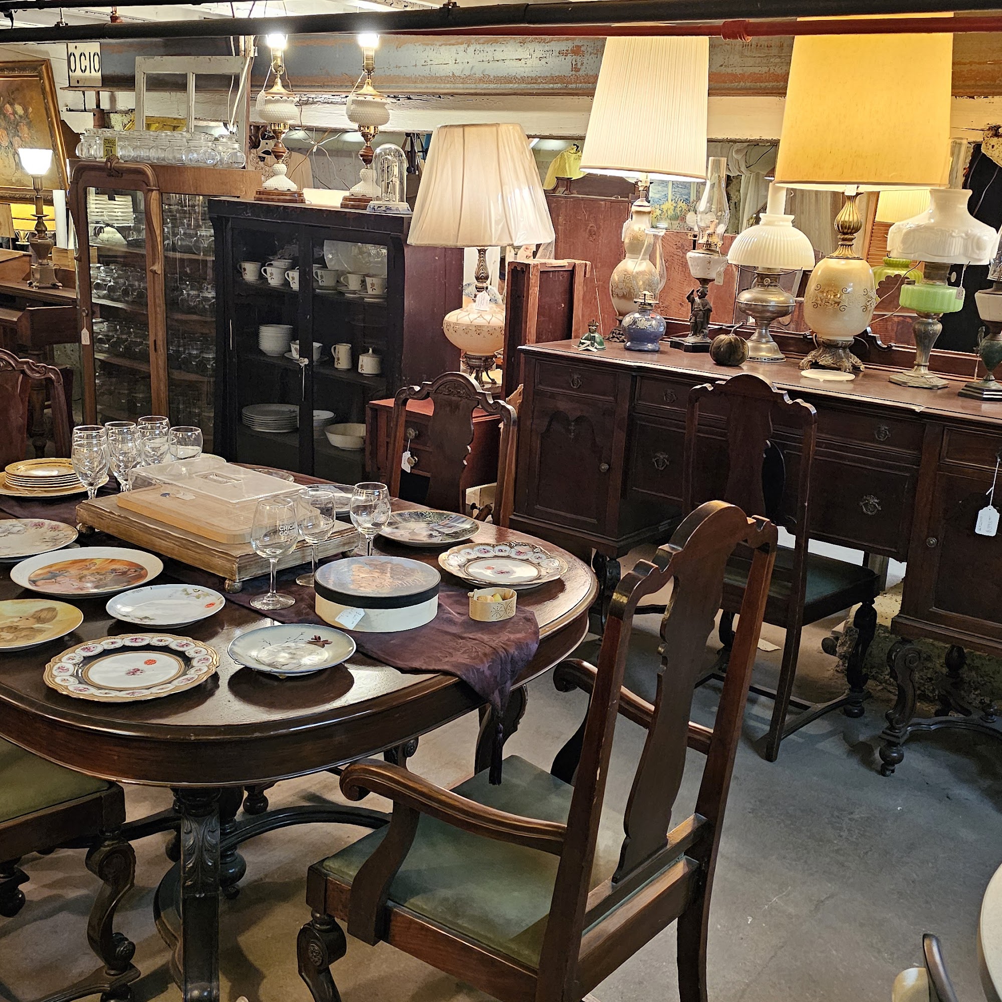 Beyond Grandma's House Vintage LLC