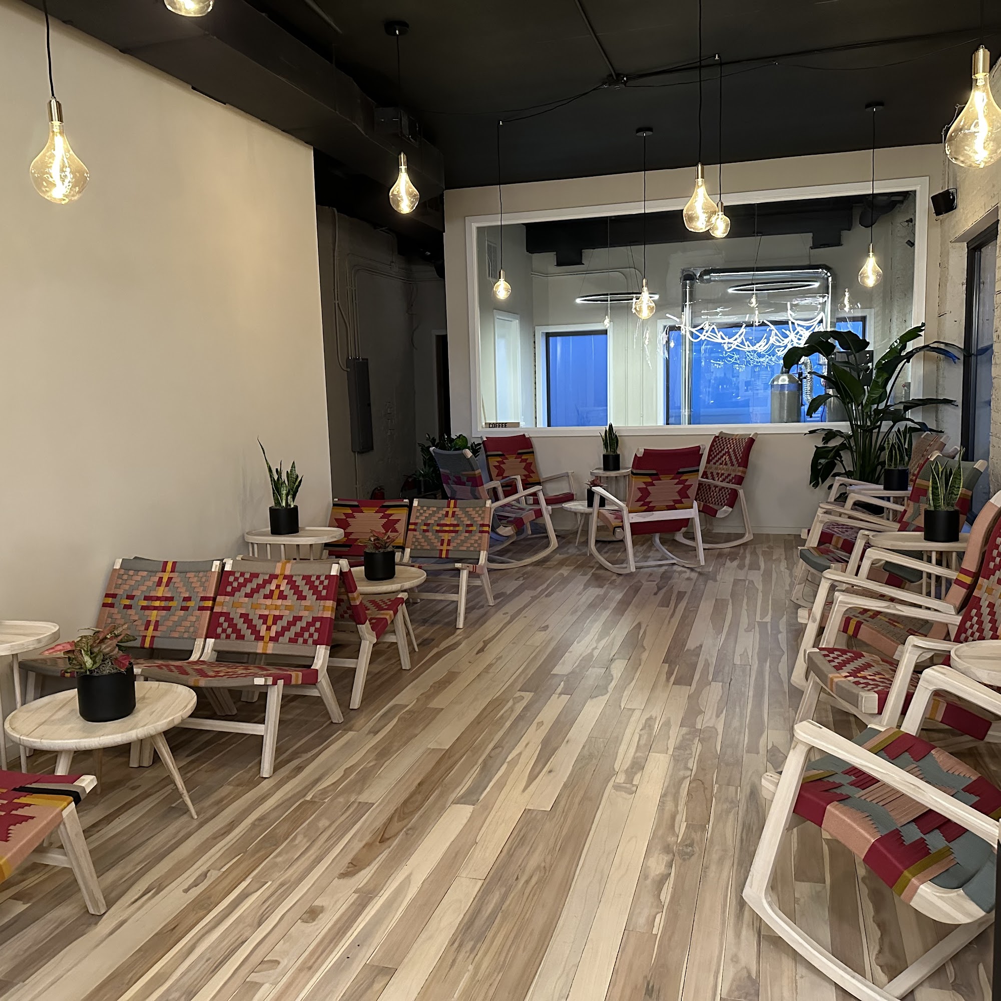 Oro Chocolate & Coffee 1553 N Milwaukee Ave, Chicago, IL 60622