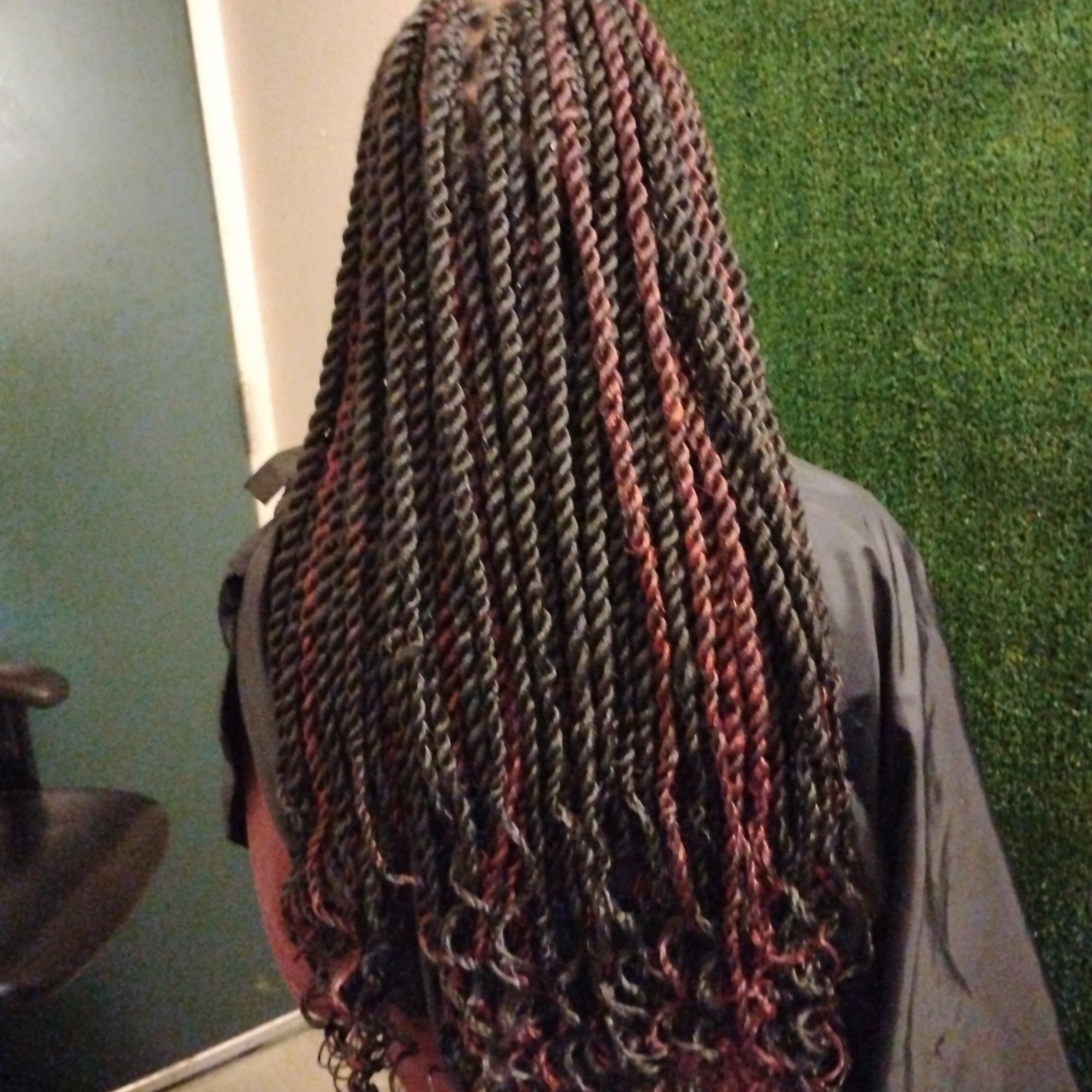 Bendicion African Hair Braiding Salon