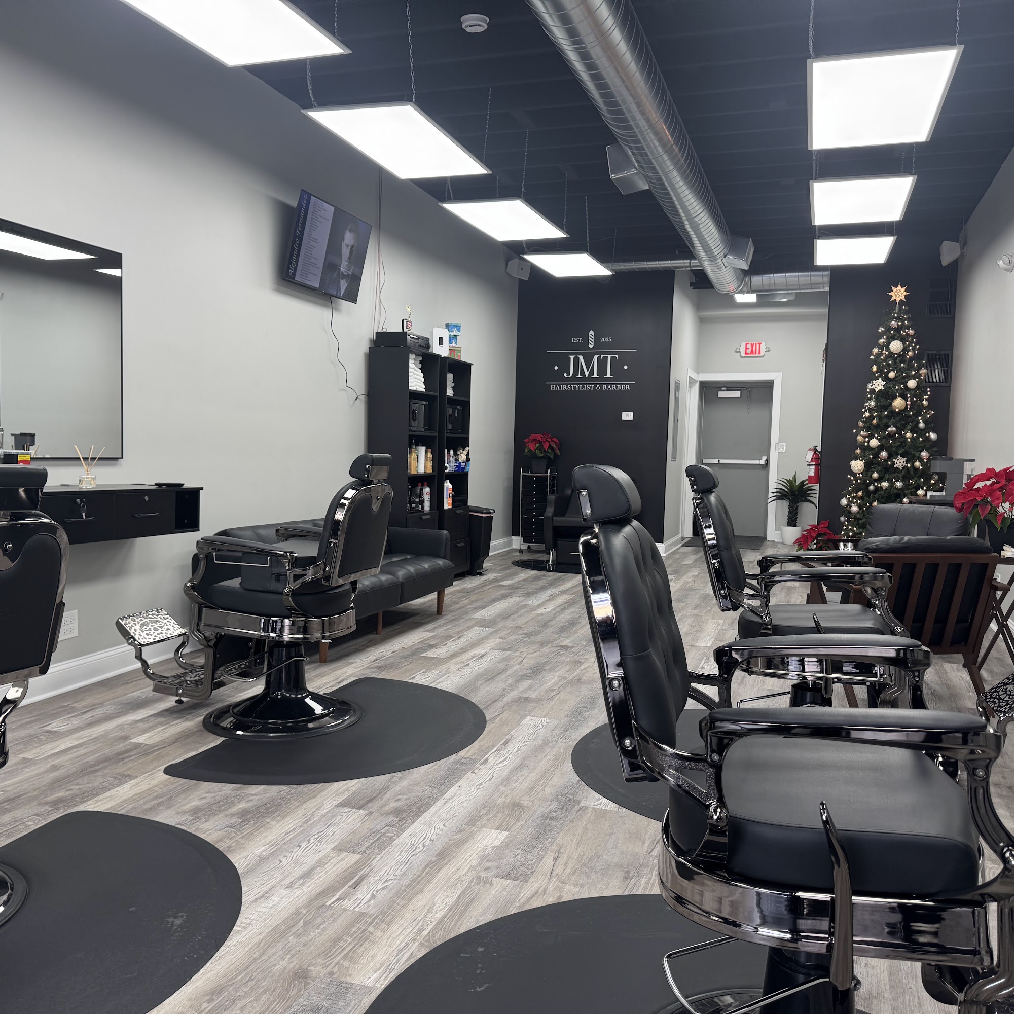 JMT Hairstylist and barber 6141 W 26th St, Cicero Illinois 60804