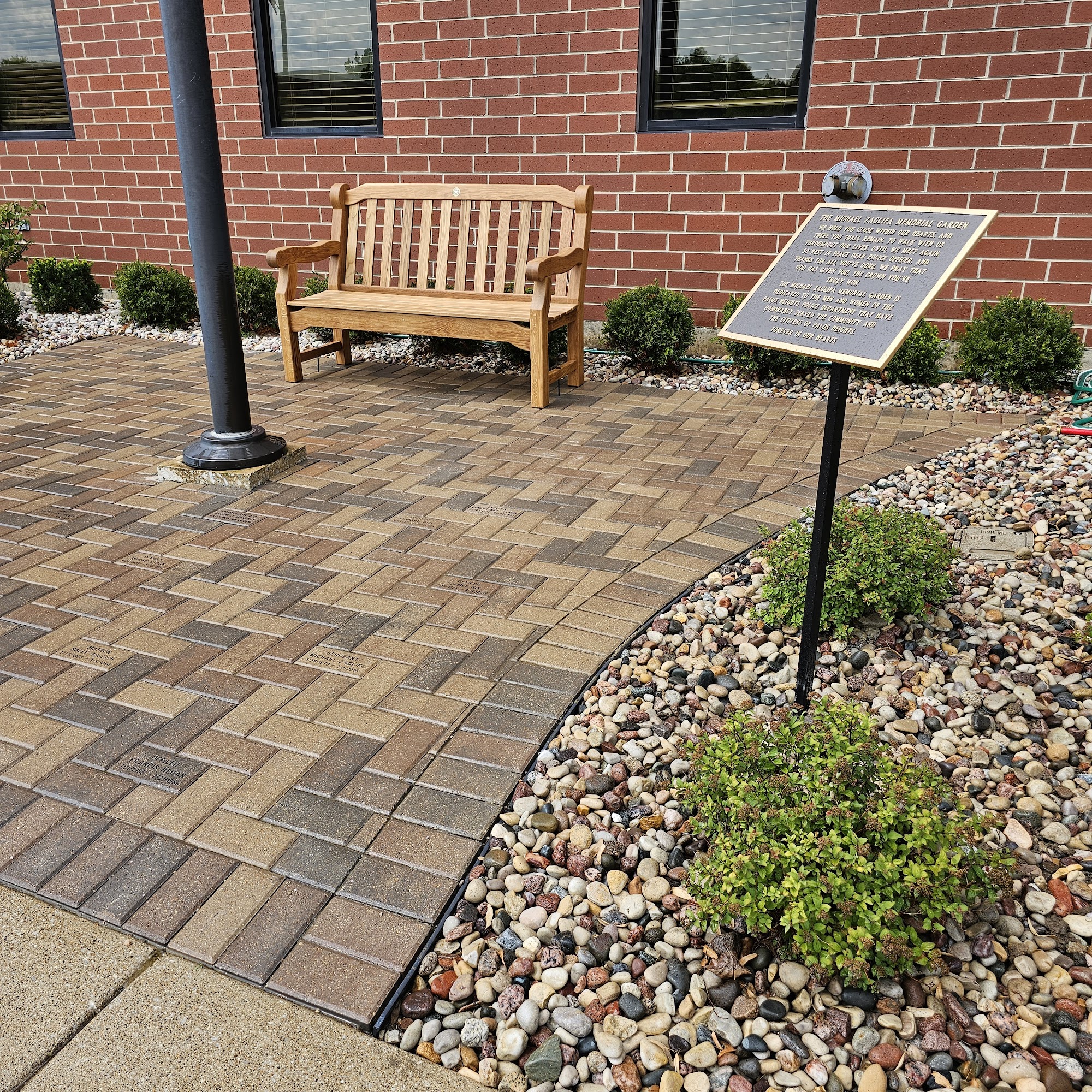 Roy Erikson Outdoor Maintenance Inc.