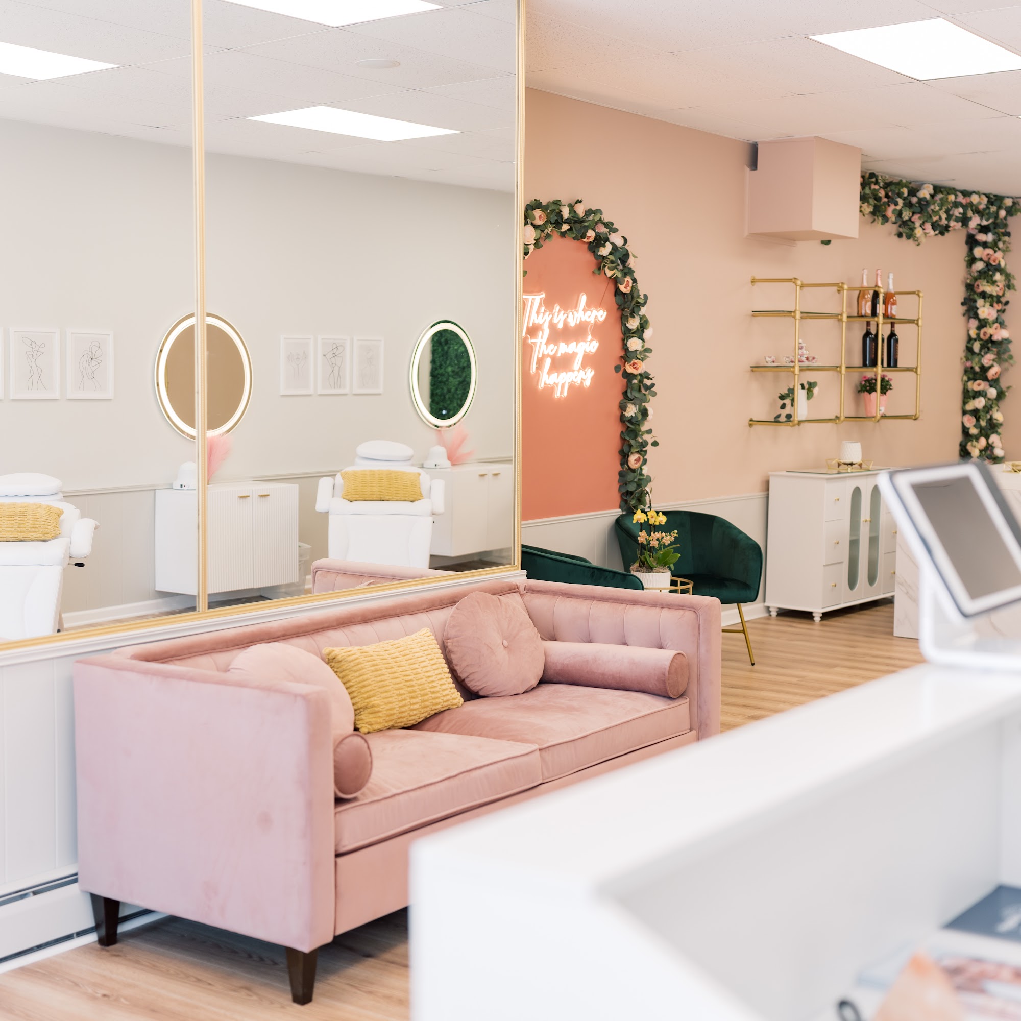 LP Waxing and Beauty Lounge 1520 Miner St, Des Plaines Illinois 60016