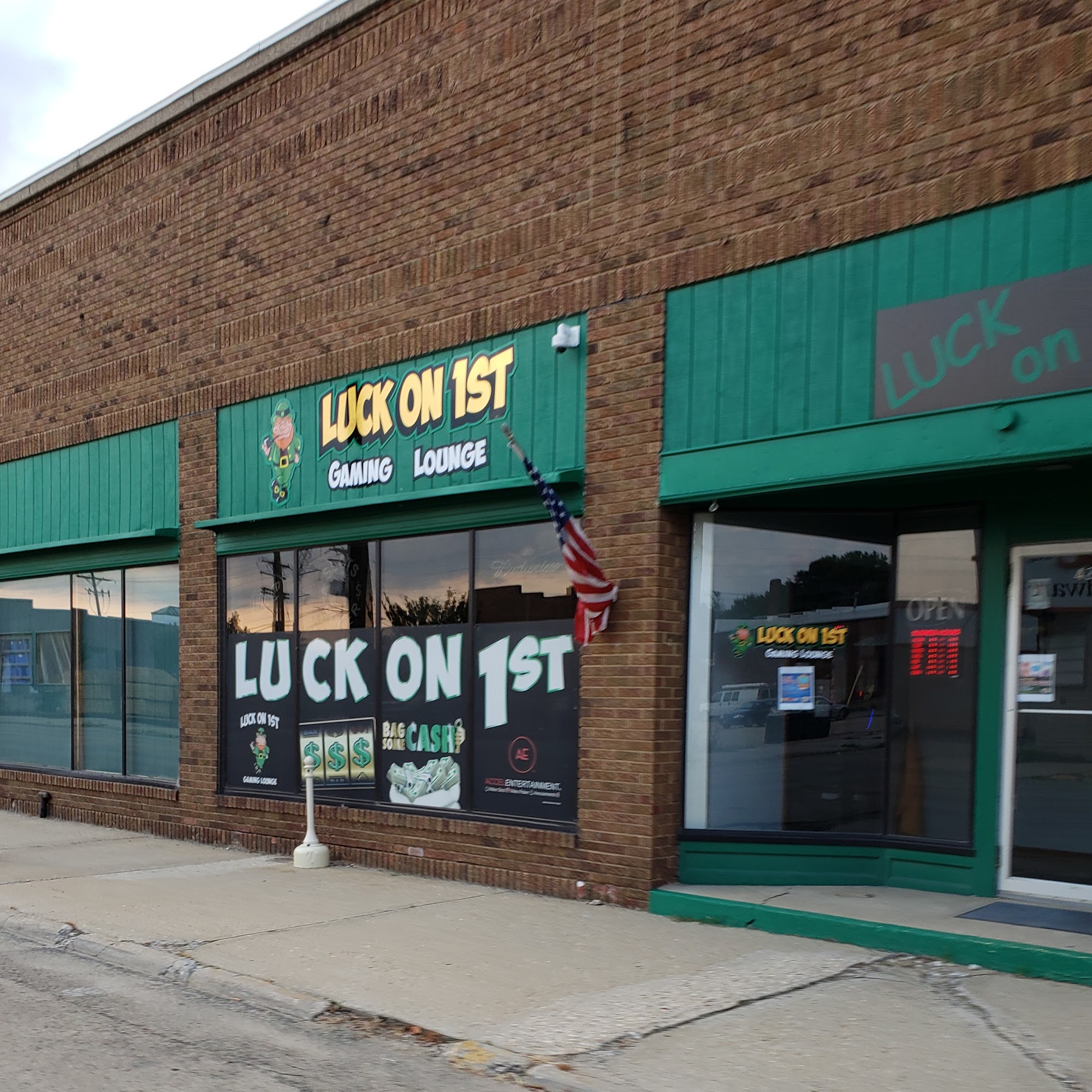 Luck on 1st 420 W 1st St, Dixon