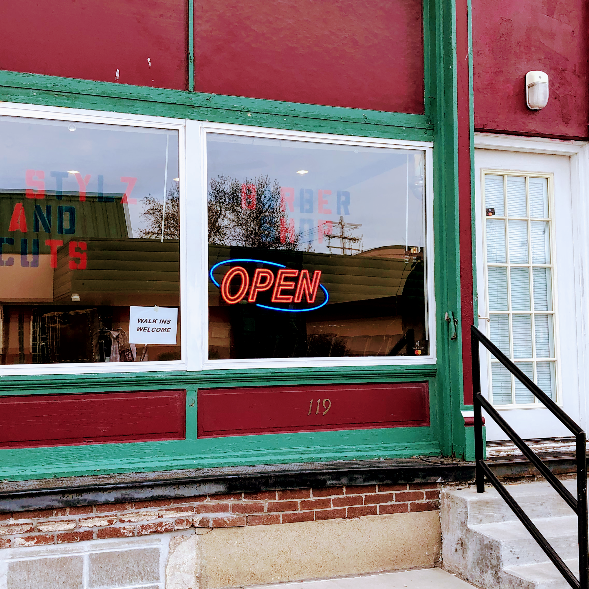 Qs Stylz and cuts 2 119 Lindeman Ave, Dupo Illinois 62239