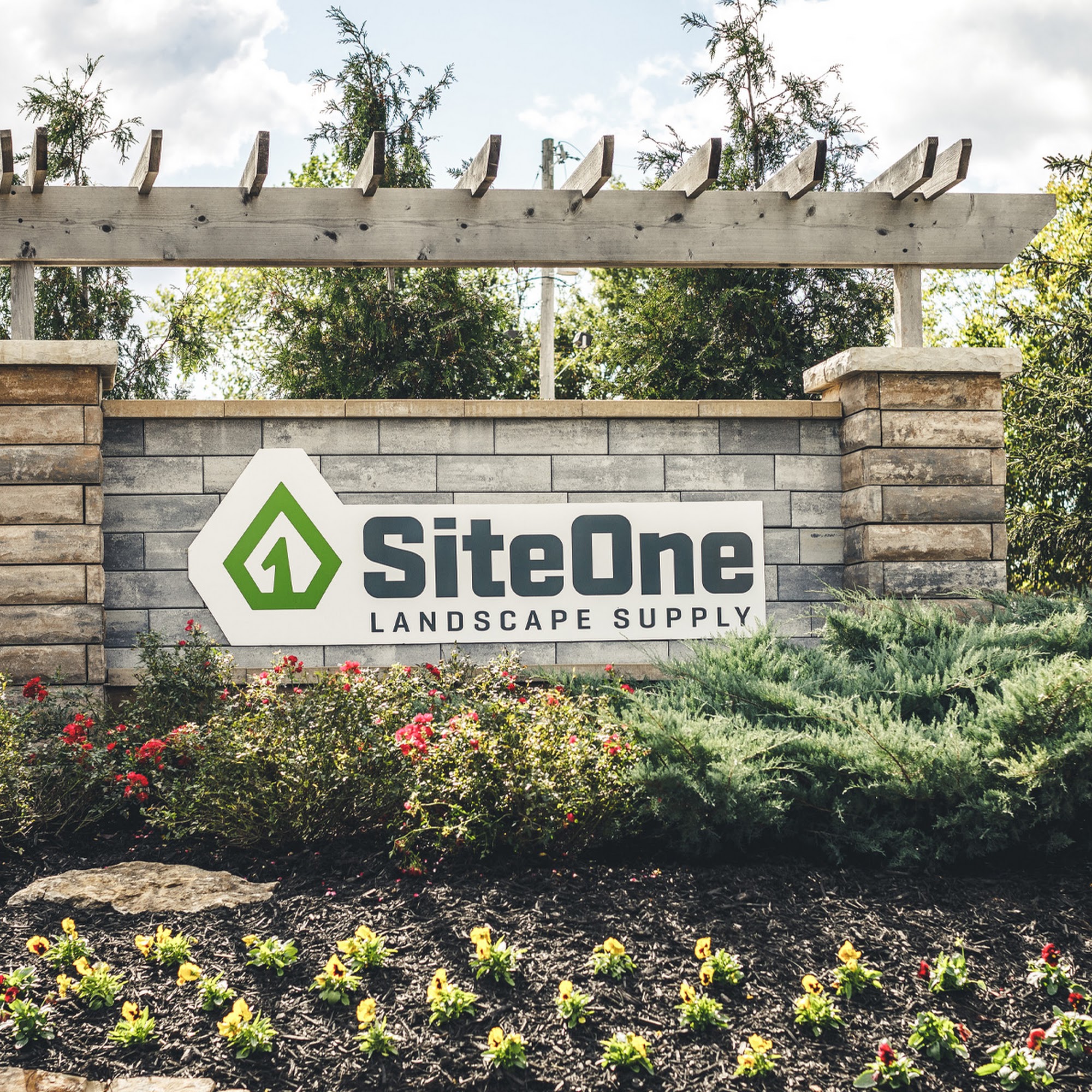 SiteOne Landscape Supply 128 Thunderbird Lane, East Peoria Illinois 61611