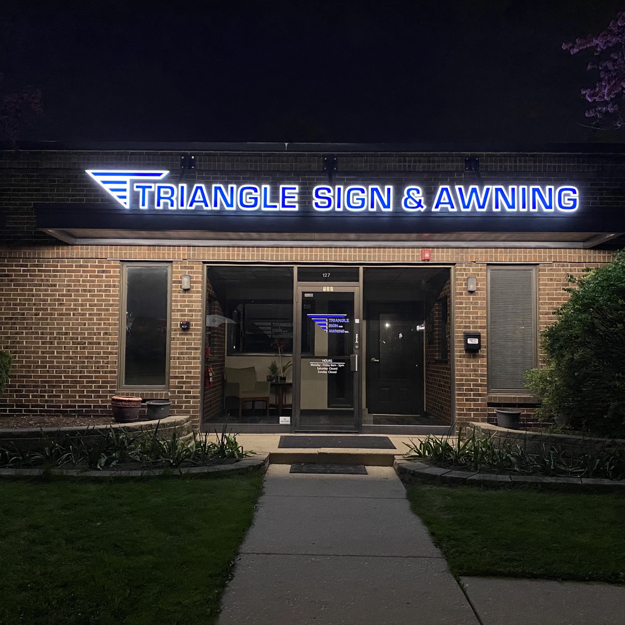 Triangle Sign and Awning INC Elmhurst