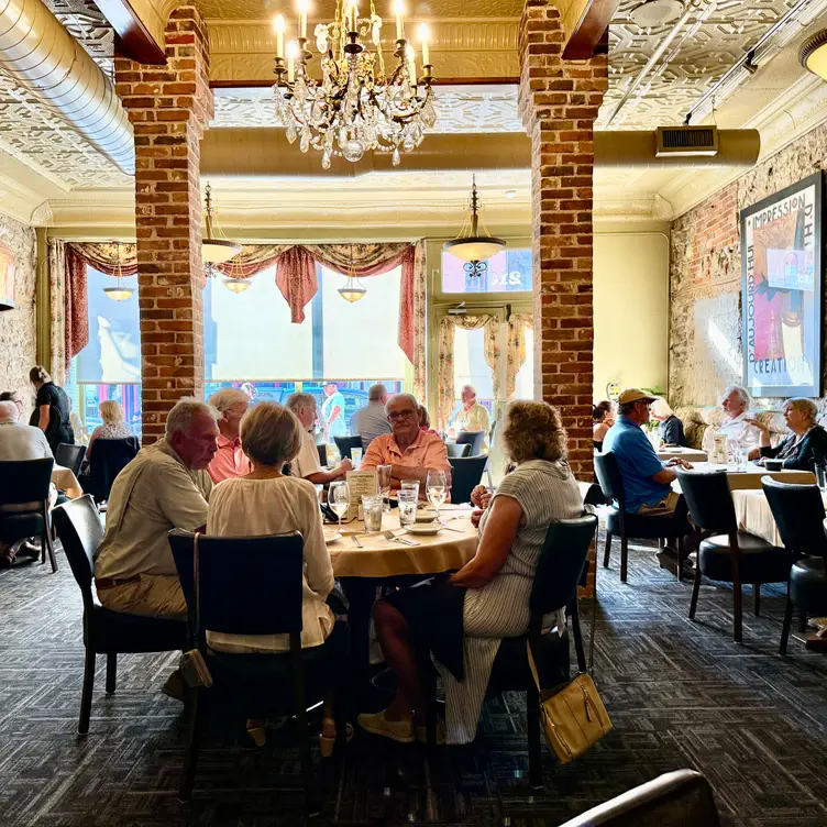 Photo credit: opentable