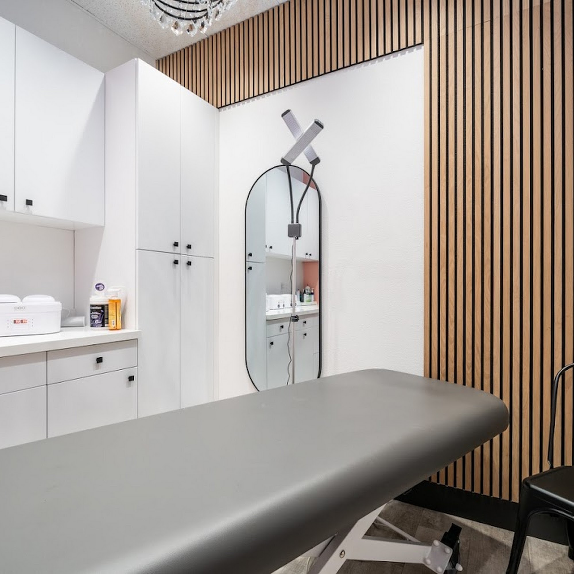 Hello Sugar | Glen Ellyn - Brazilian Wax & Sugar Salon 291 Roosevelt Rd, Glen Ellyn, IL 60137