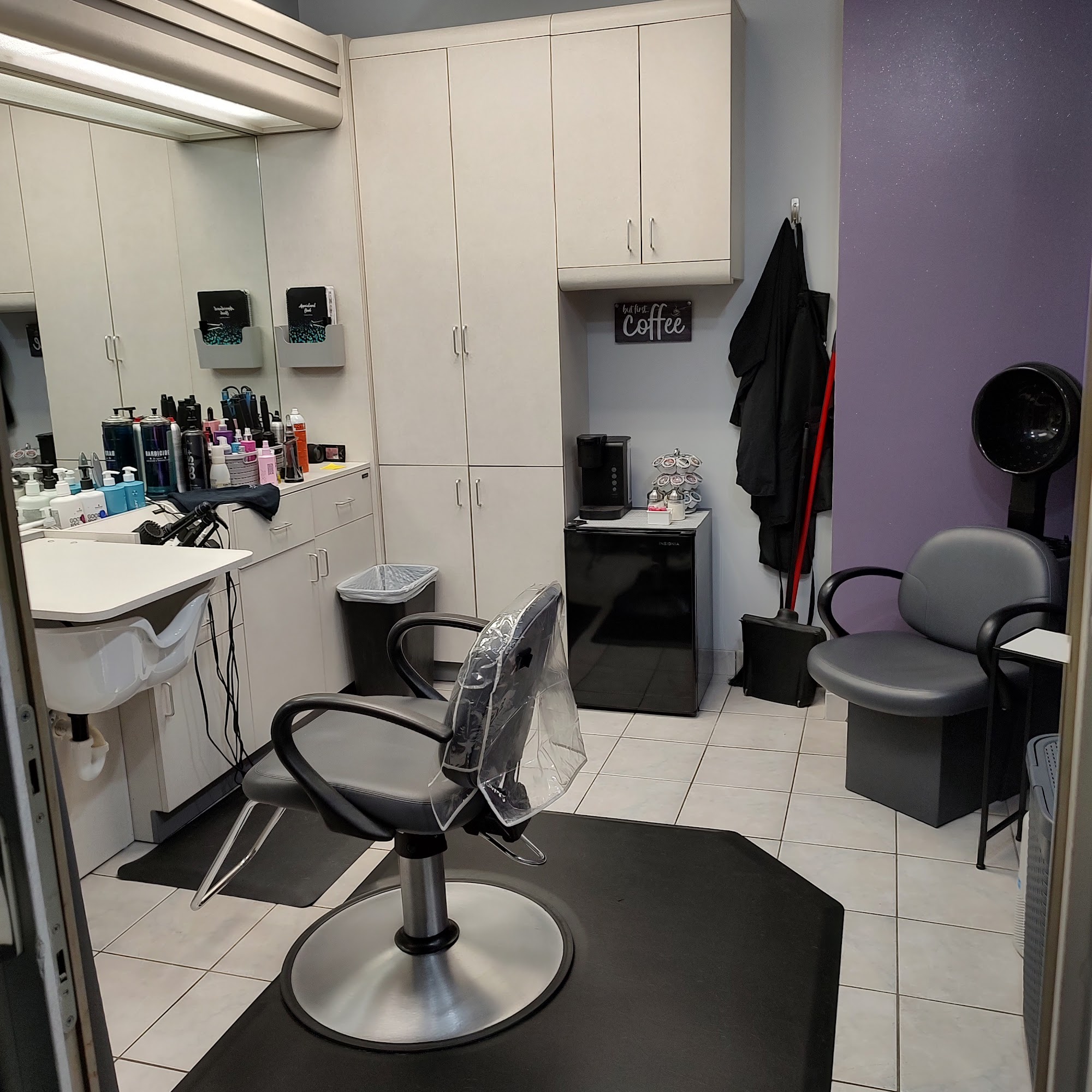 Shears To You 2037 Bloomingdale Rd Suite J, Glendale Heights Illinois 60139