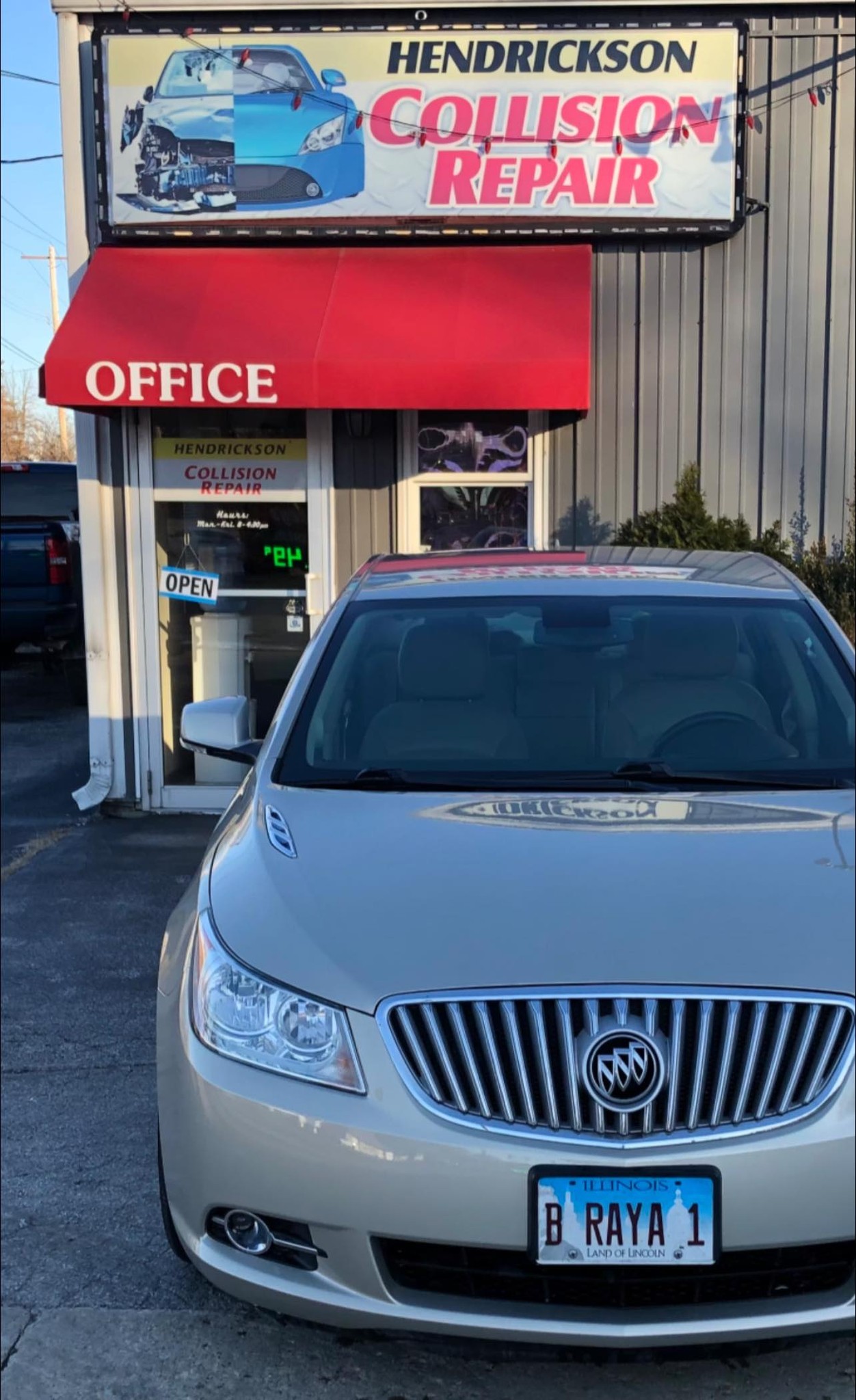 Hendrickson Collision Repair Godfrey