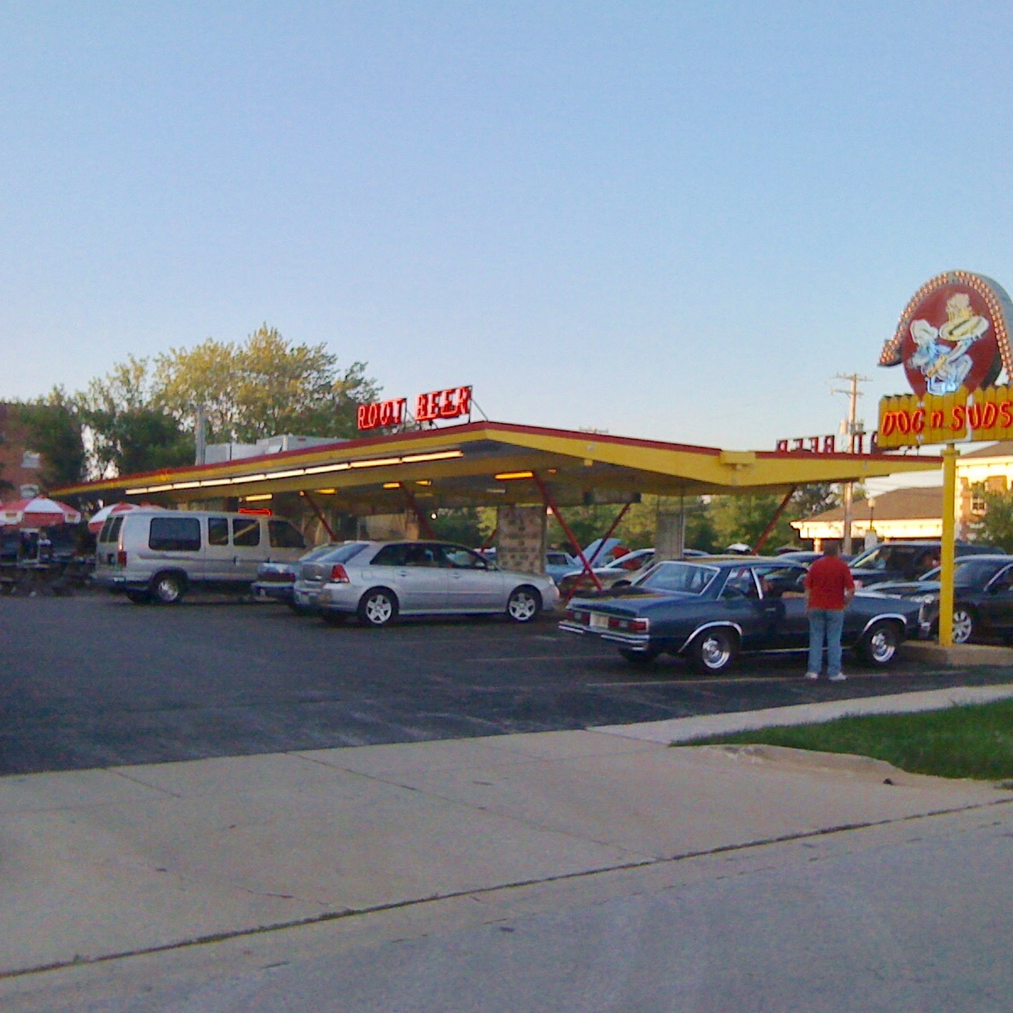 Grayslake Dog n Suds Drive-In Grayslake