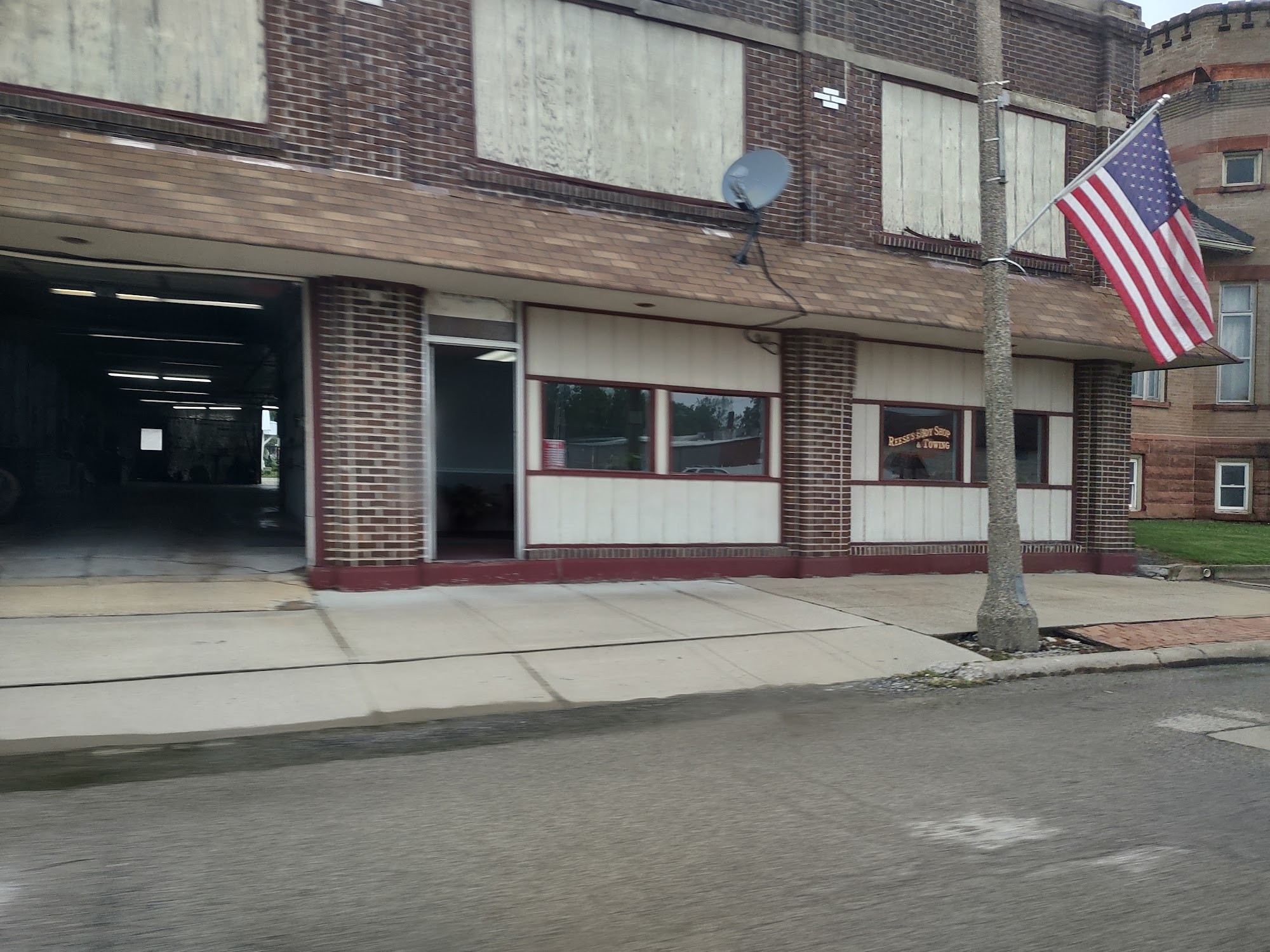 Reese's Body Shop Greenup