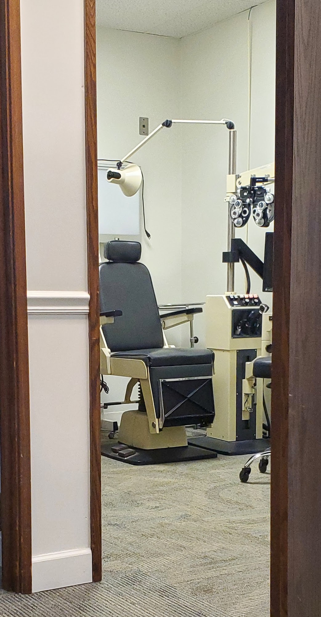 Kirk Eye Center - Gurnee Location