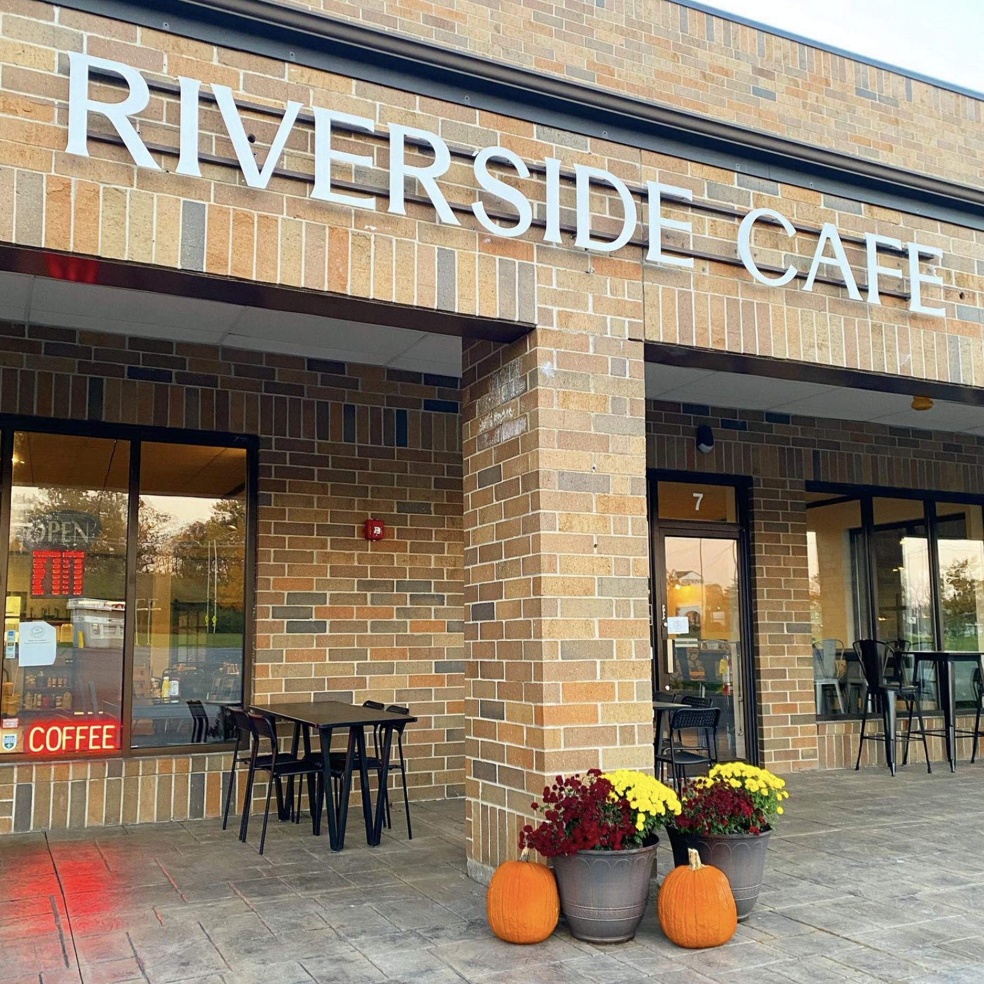 Riverside Cafe Gurnee