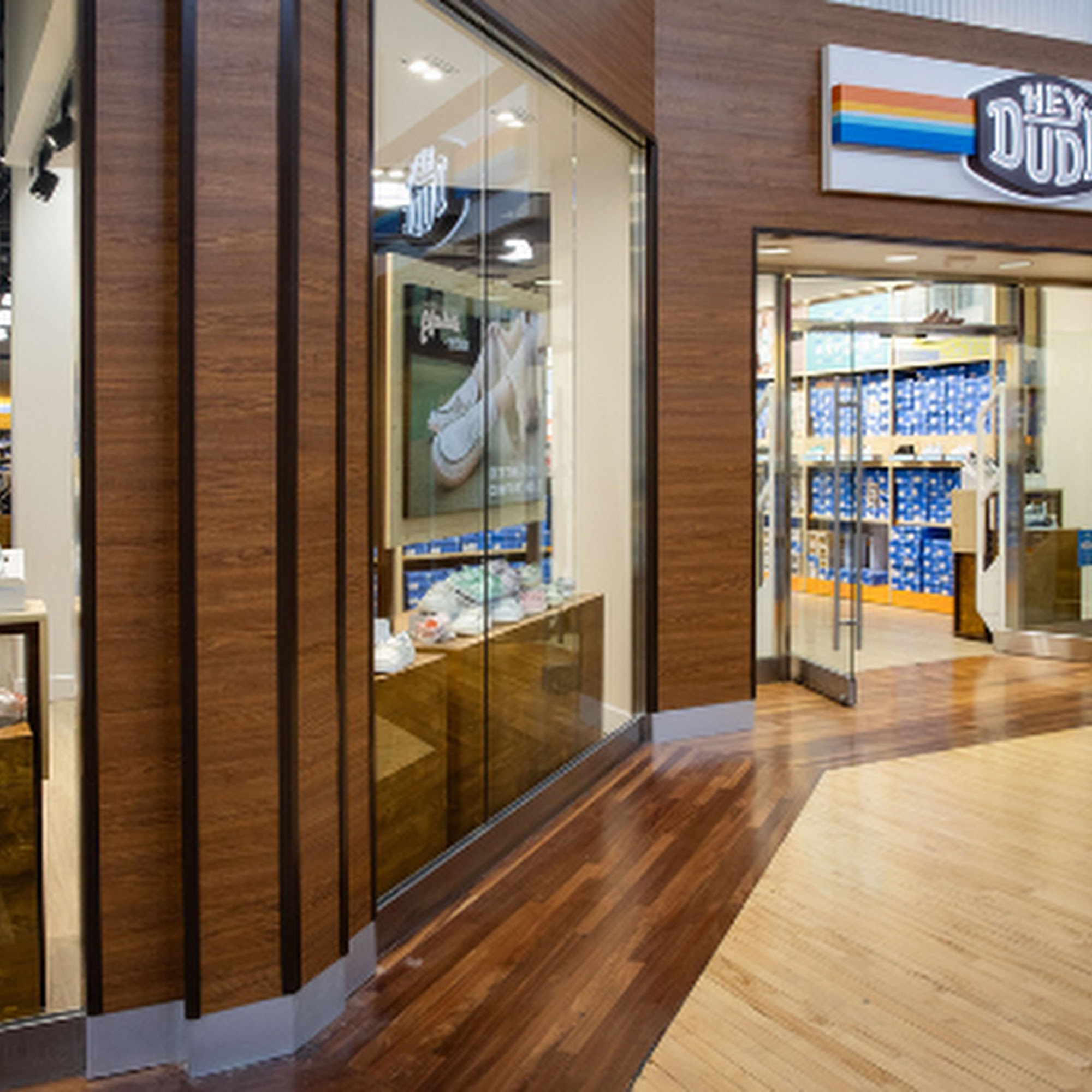 Hey Dude at Gurnee Mills Gurnee