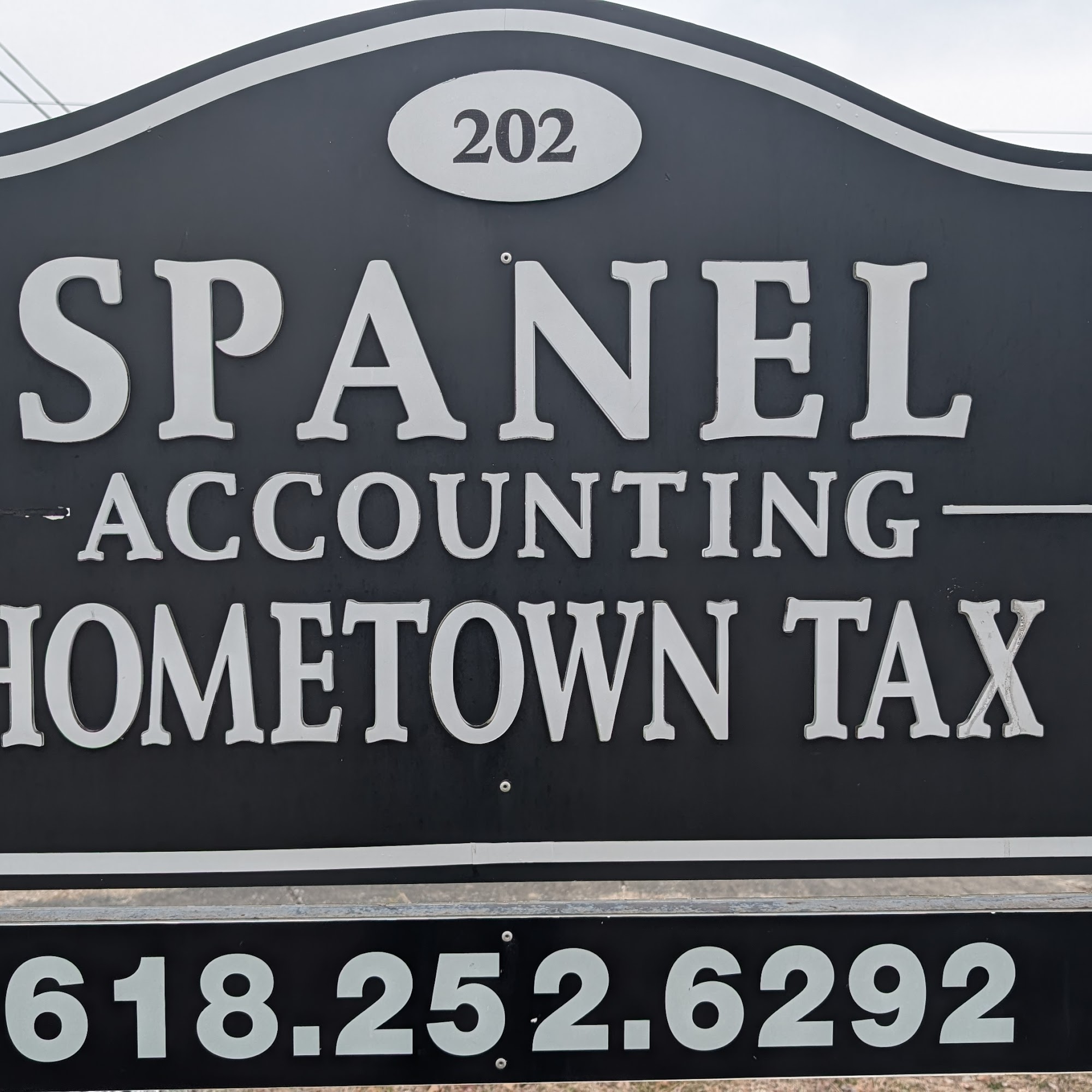 Hometown Tax 202 S Capitol St, Harrisburg, IL 62946
