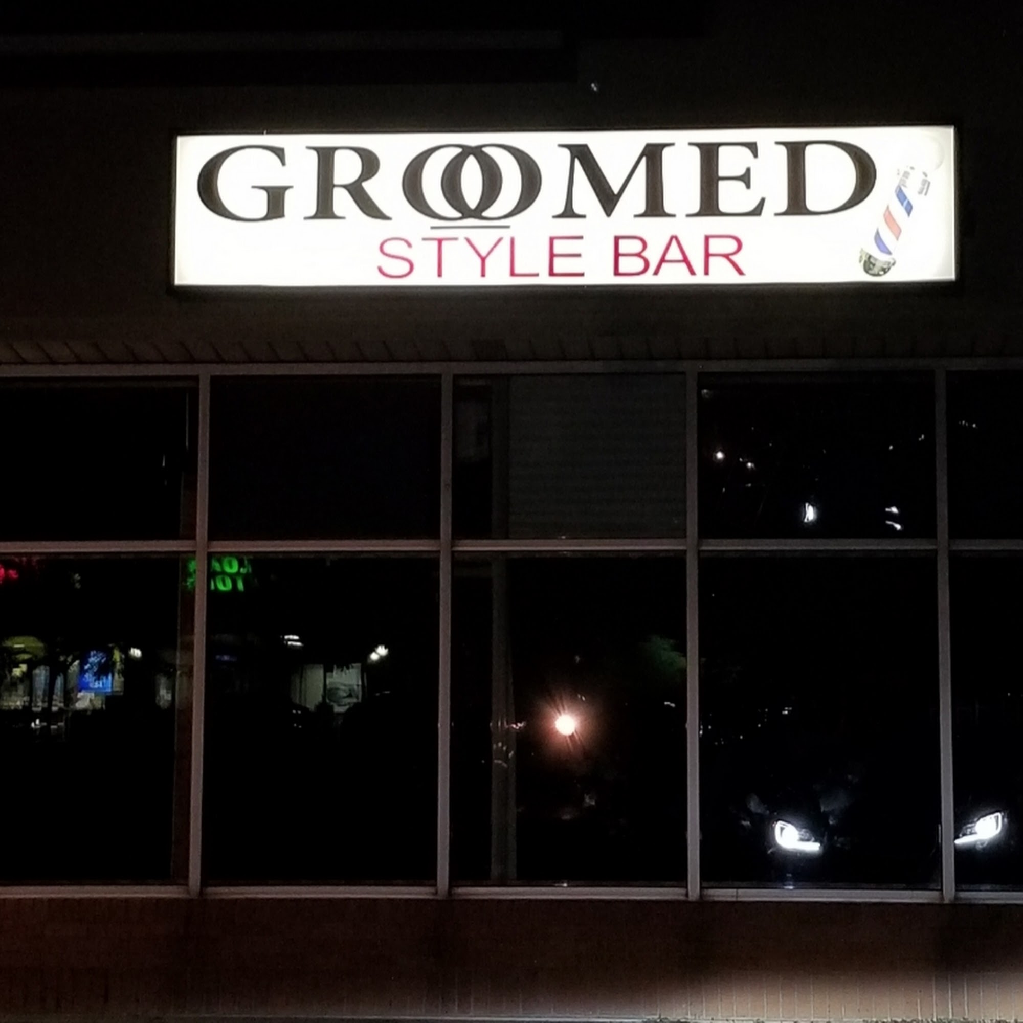GROOMED STYLE BAR