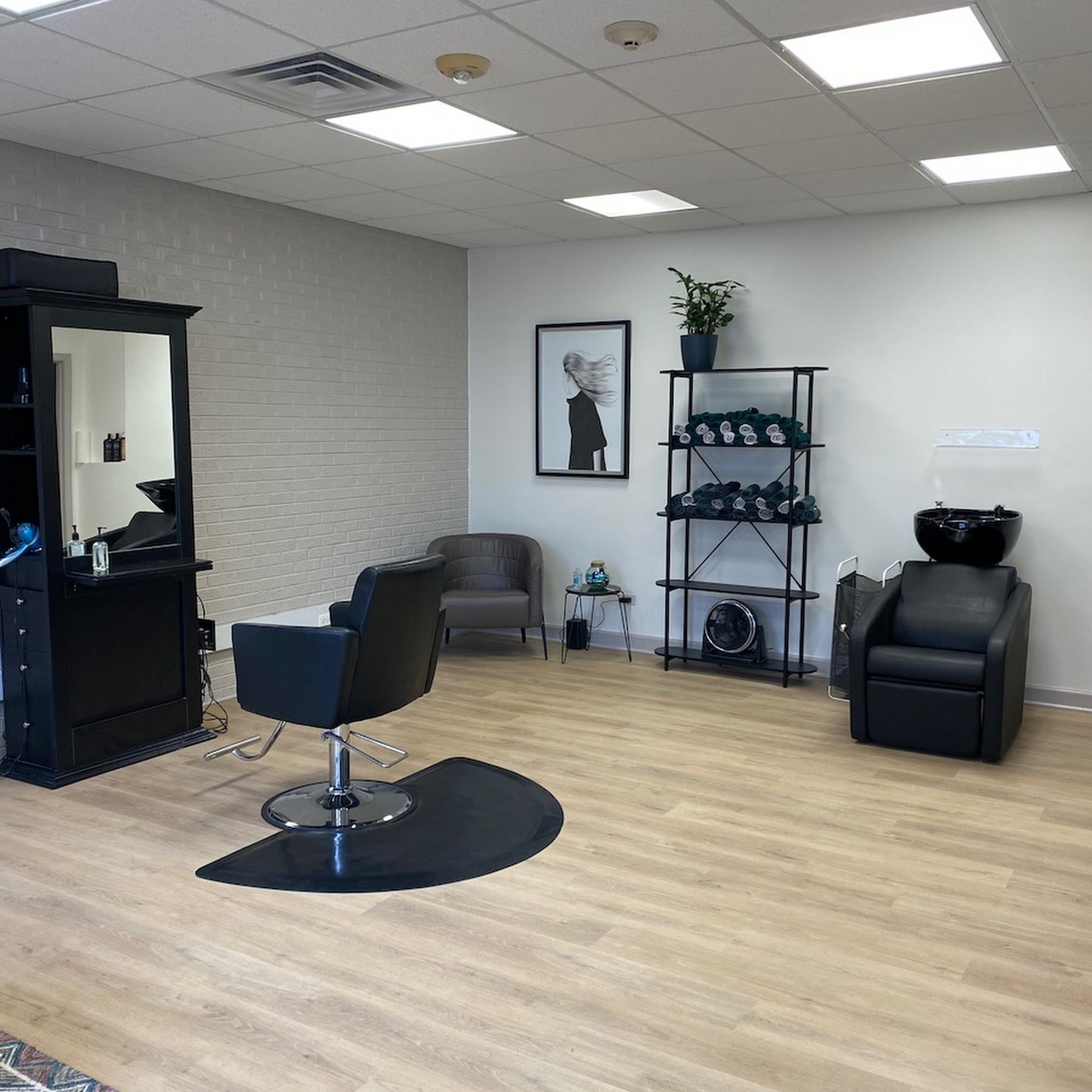 Untangle Hair Studio 608 Laurel Ave, Highland Park Illinois 60035