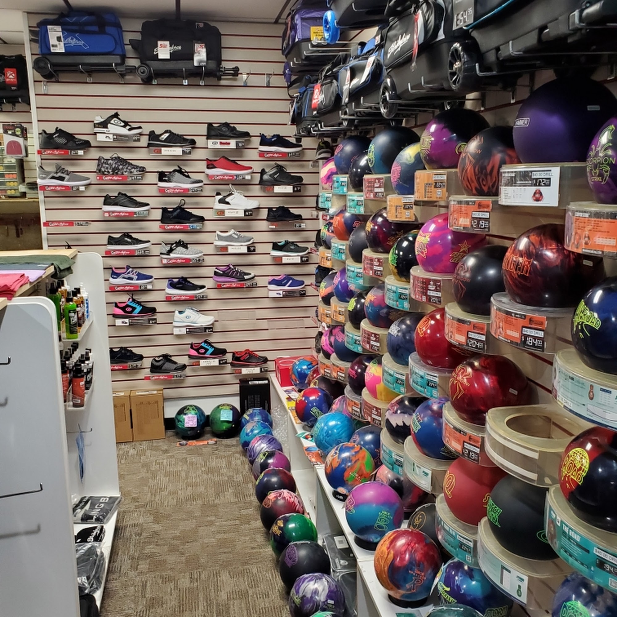 T & D Bowling Specialists Ltd Joliet