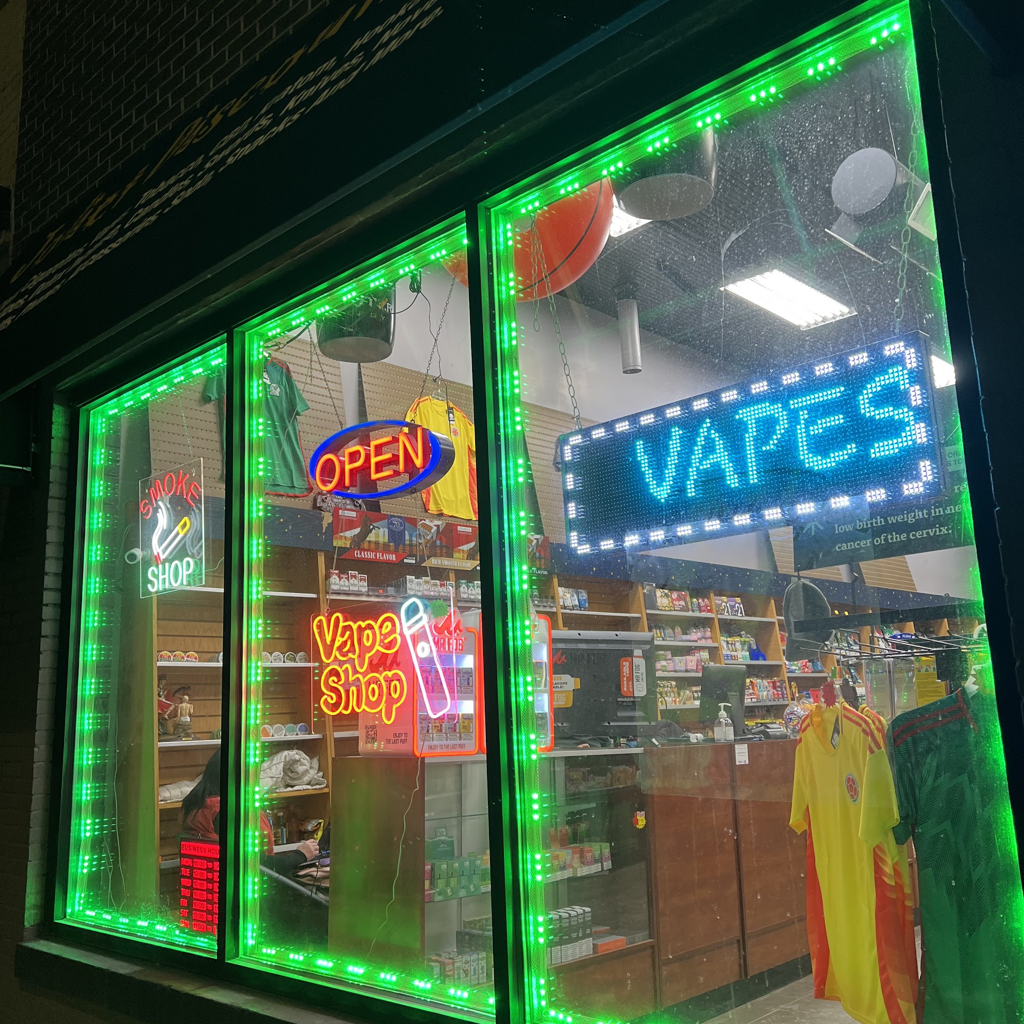 LA TIENDA - Joliet Discount Zone