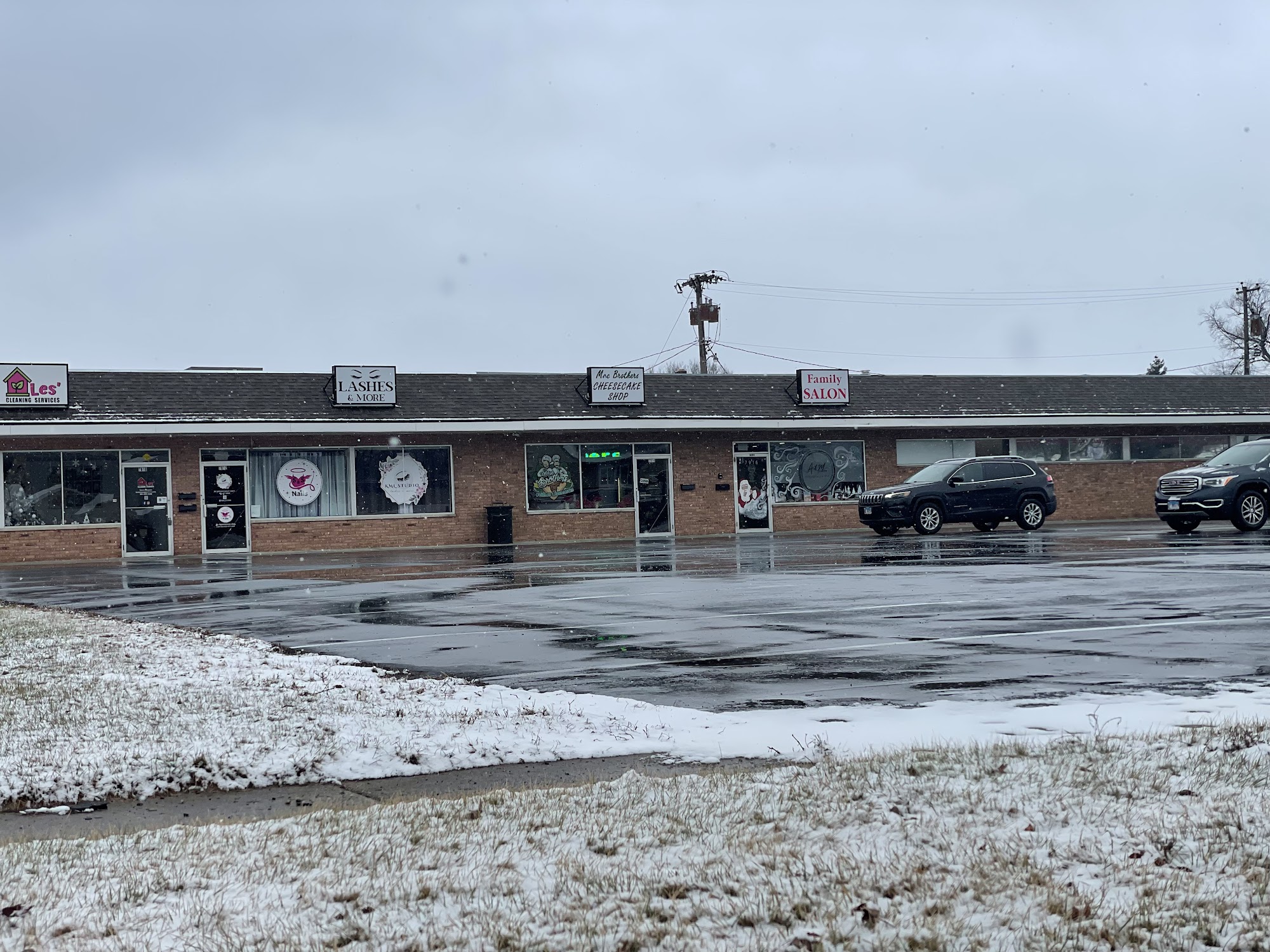 A & M Inc. -Essentially You 7916 Scott Ln, Machesney Park Illinois 61115