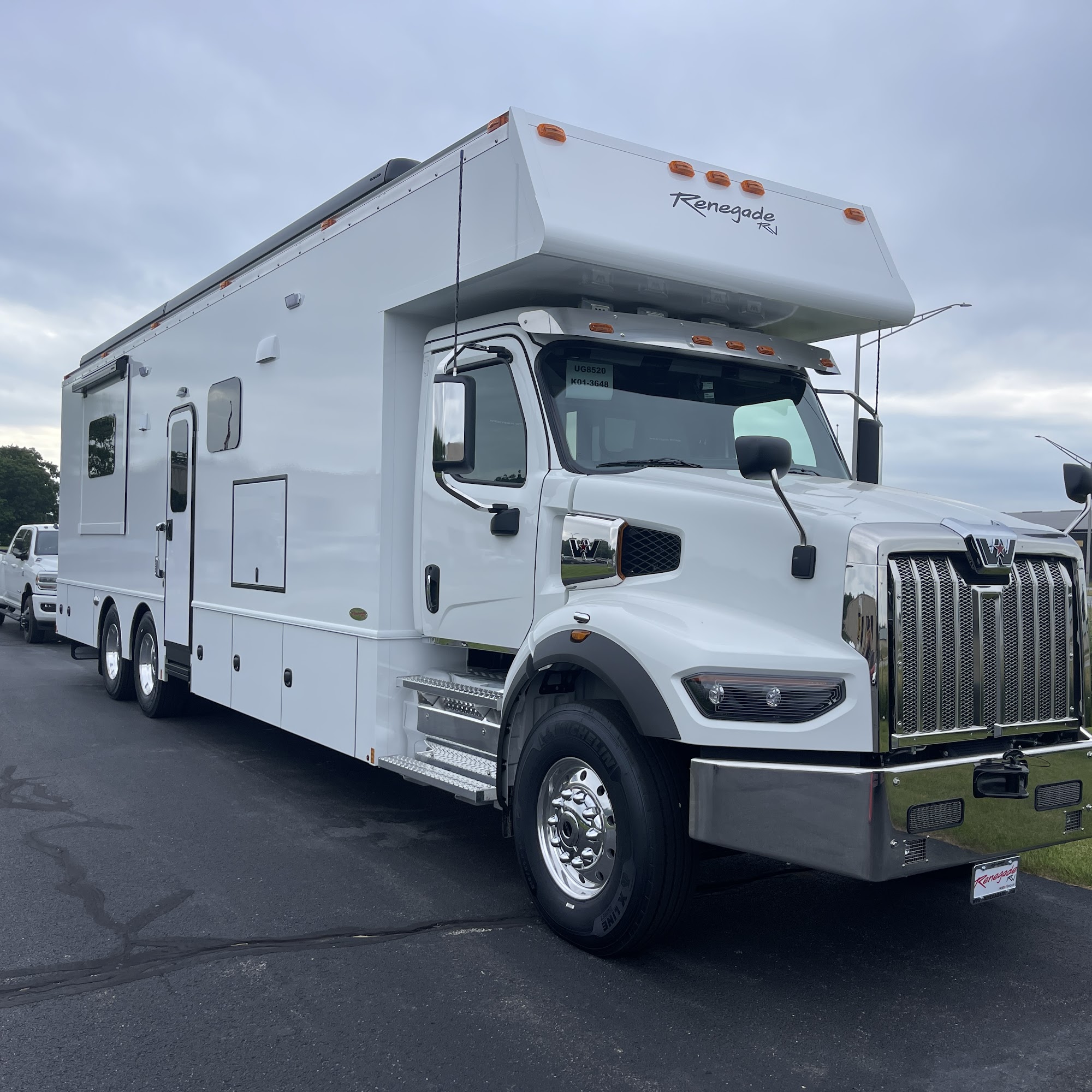 Westside Motorcoach Marengo