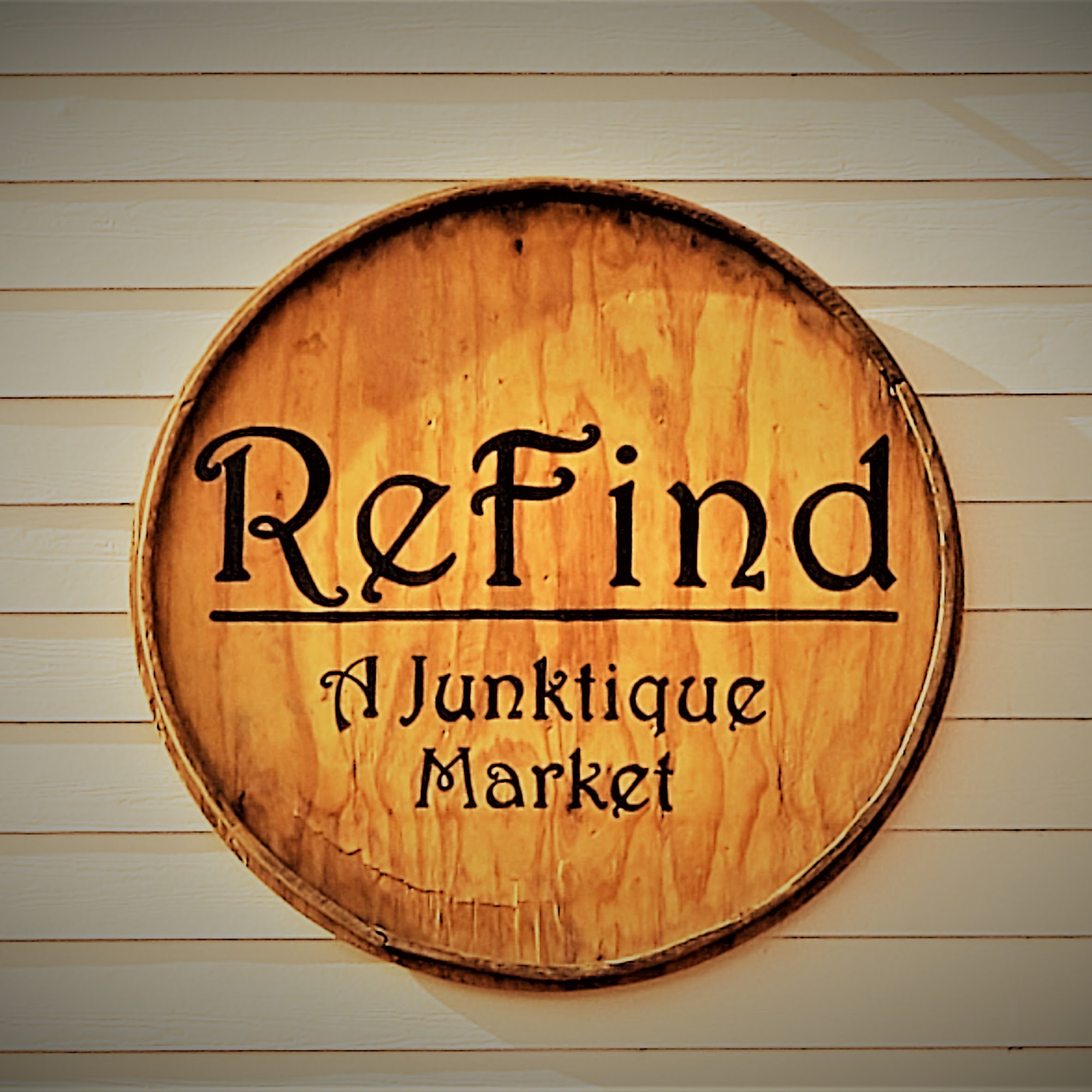 ReFind - A Junktique Market Metropolis