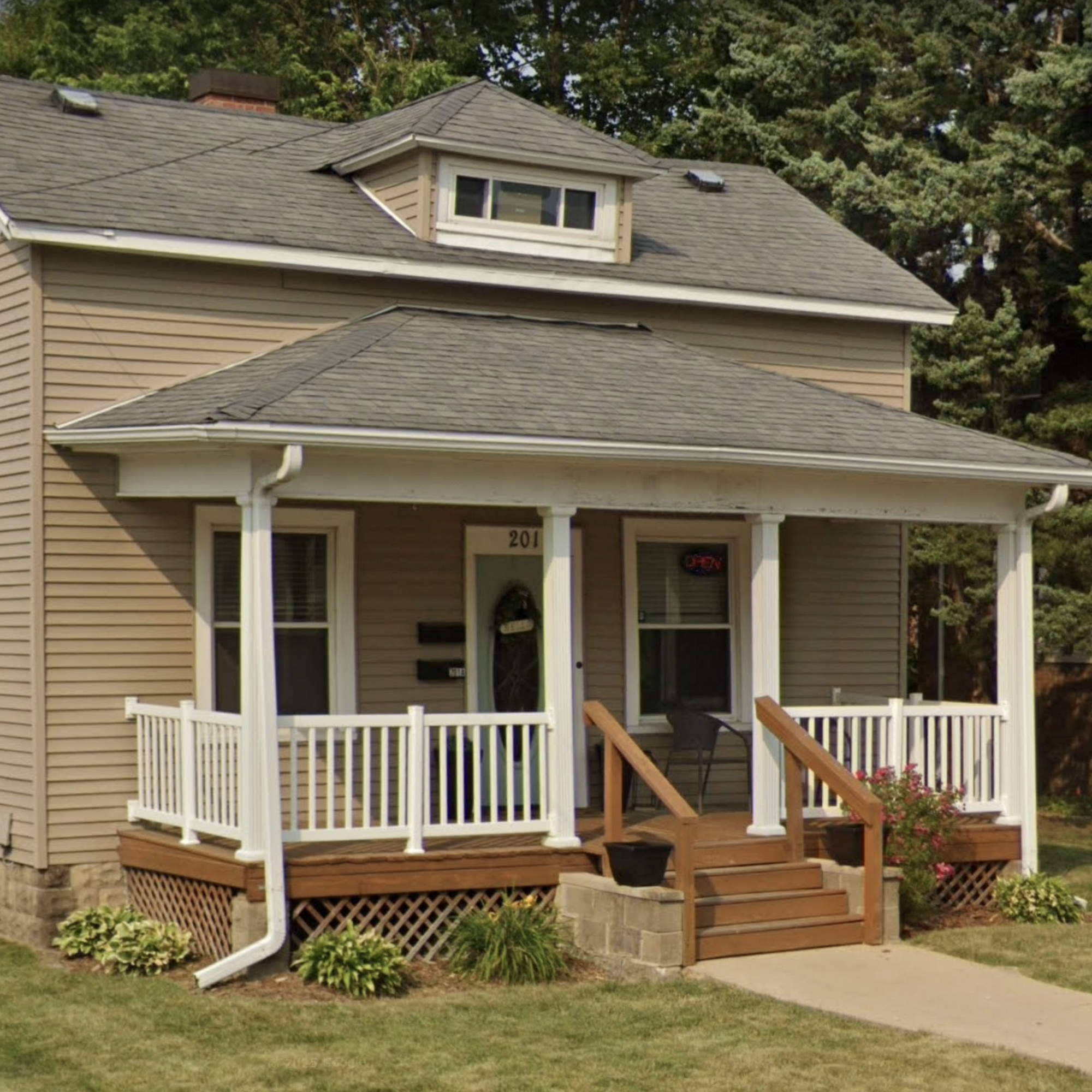 Ken's Chop Shoppe 201 W Jefferson St, Morton Illinois 61550