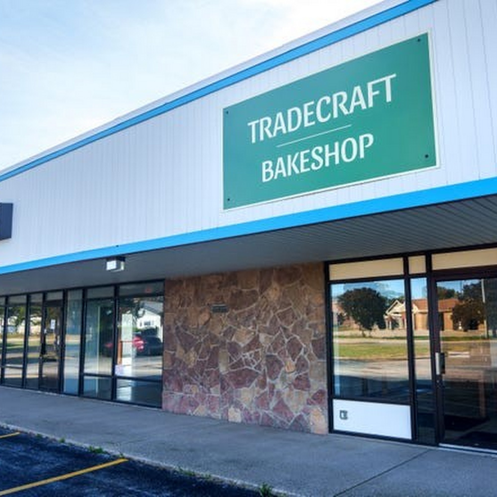 Tradecraft Bakeshop 108 E Queenwood Rd, Morton, IL 61550