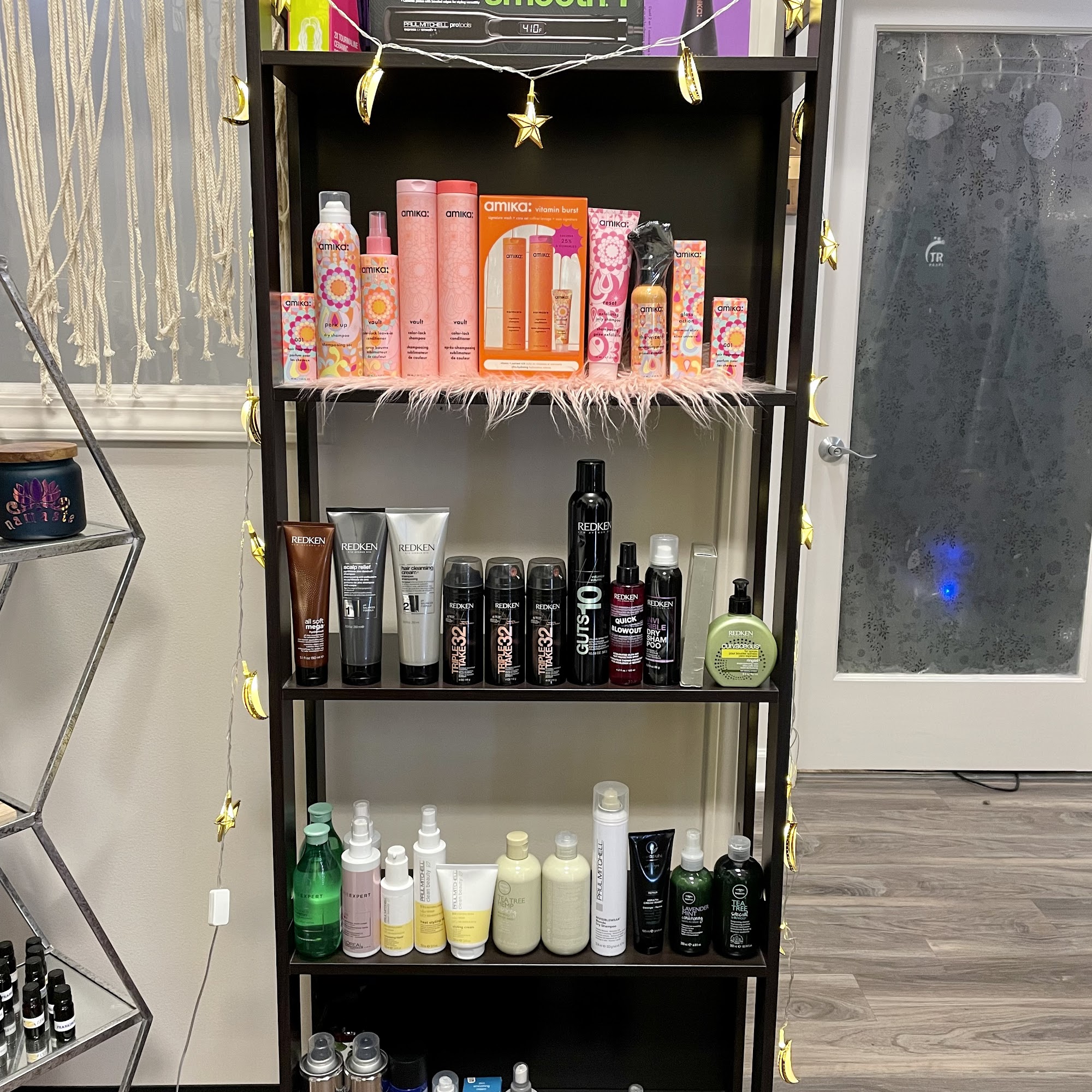 Karmatica Boutique 91 Randhurst Village Dr Suite 109, Mt Prospect Illinois 60056