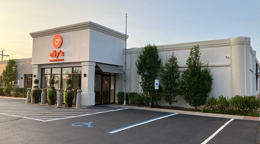 Elly's Brunch & Cafe (Mundelein) Mundelein