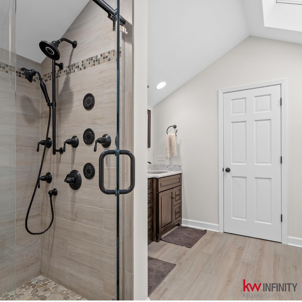 Pete Economos - Keller Williams Realty Infinity