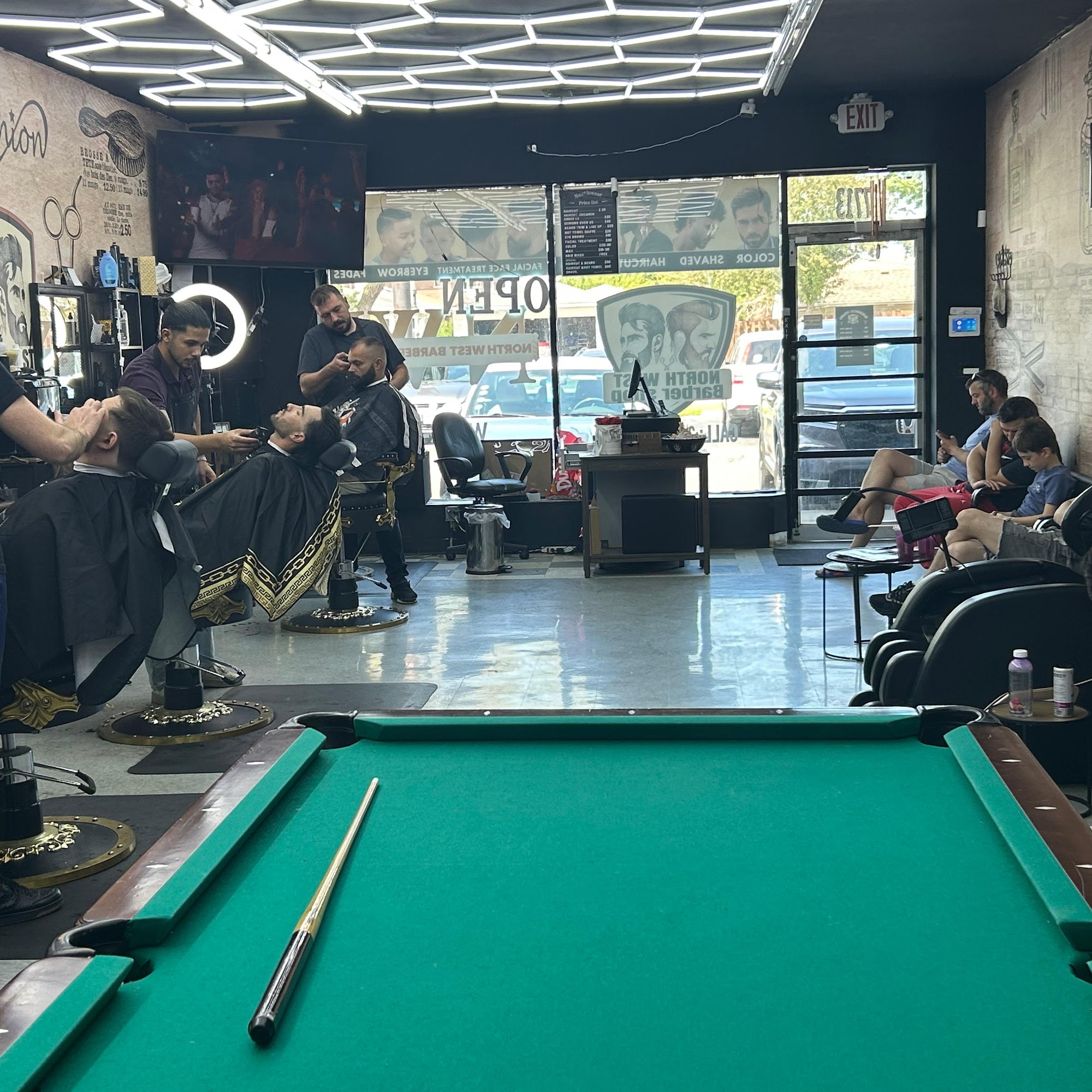 Northwest Barber Shop 7713 W Lawrence Ave, Norridge Illinois 60706