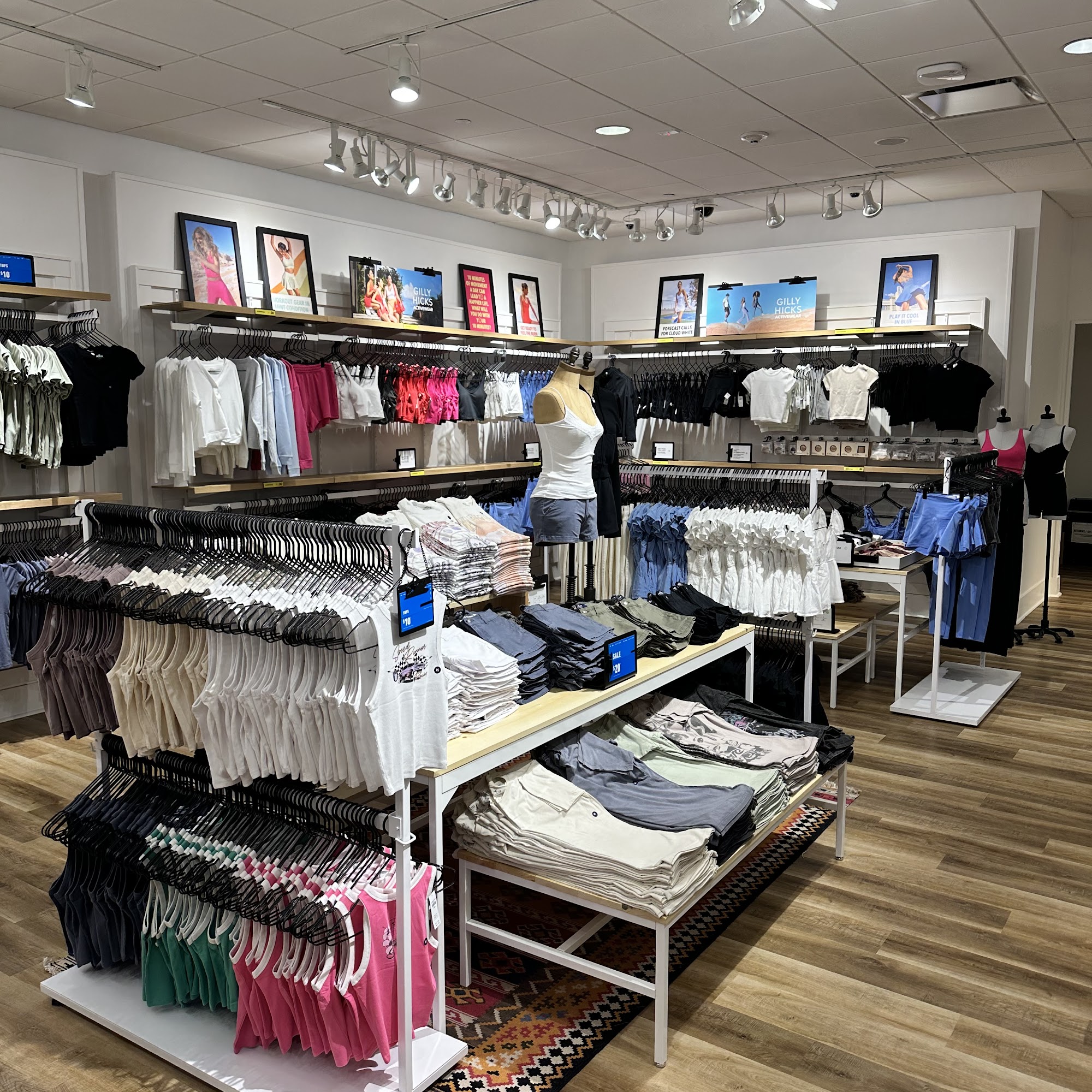 Hollister Co. Norridge