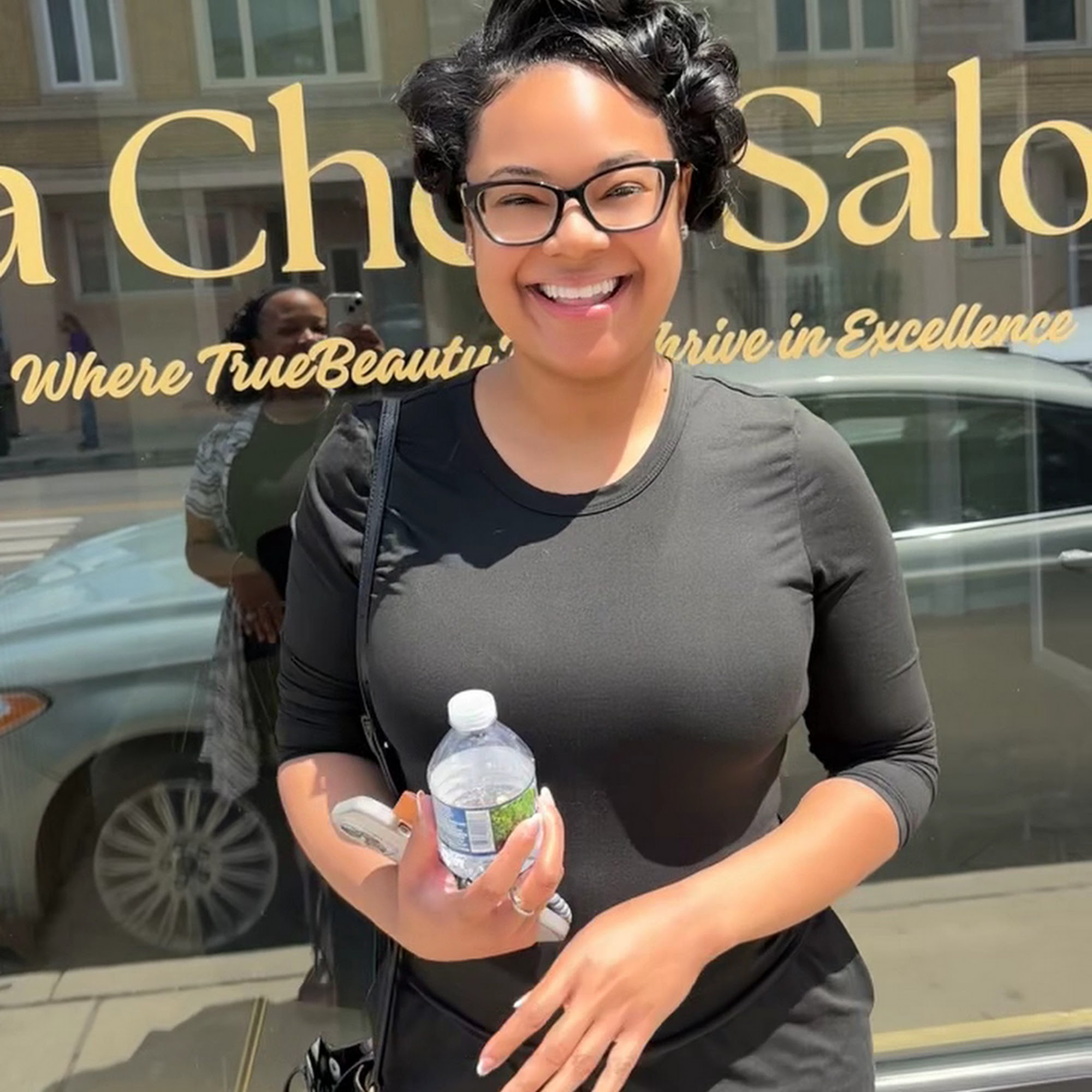 La Chéri Salon 6340 Roosevelt Rd, Oak Park Illinois 60304