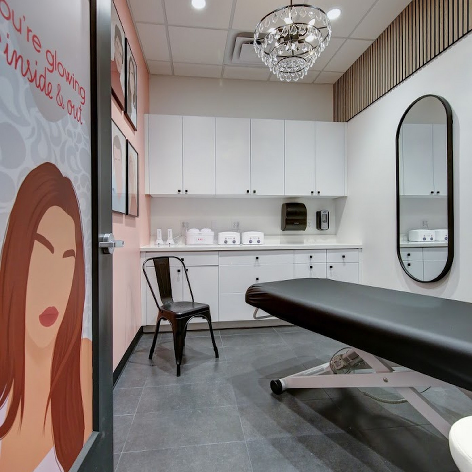 Hello Sugar | Oak Park - Brazilian Wax & Sugar Salon 114 N Marion St Suite 102, Oak Park Illinois 60301