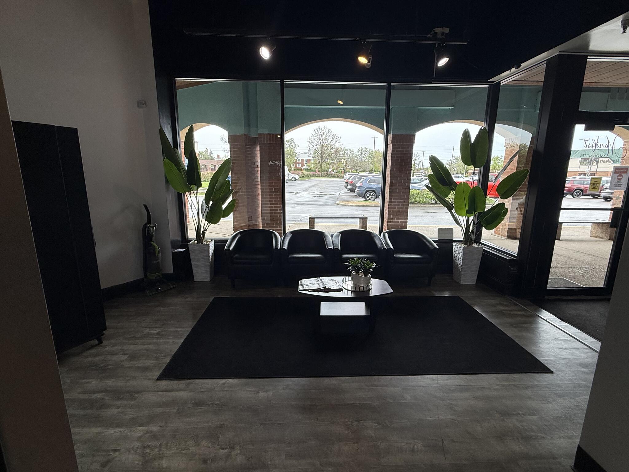 Manifest Salon Suites 3478 Vollmer Rd, Olympia Fields Illinois 60461