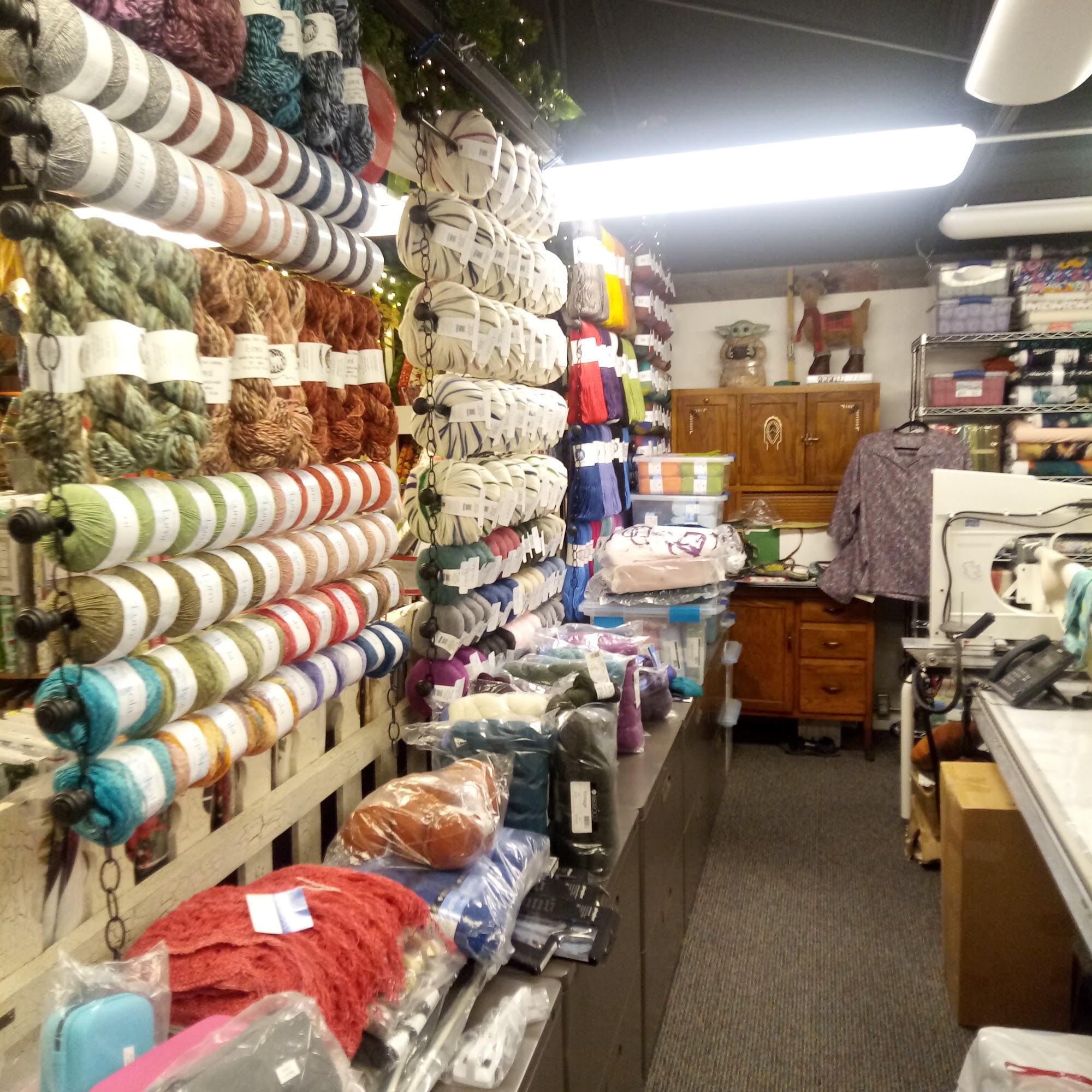 Feed Mill Fabric and Quilting Oneida