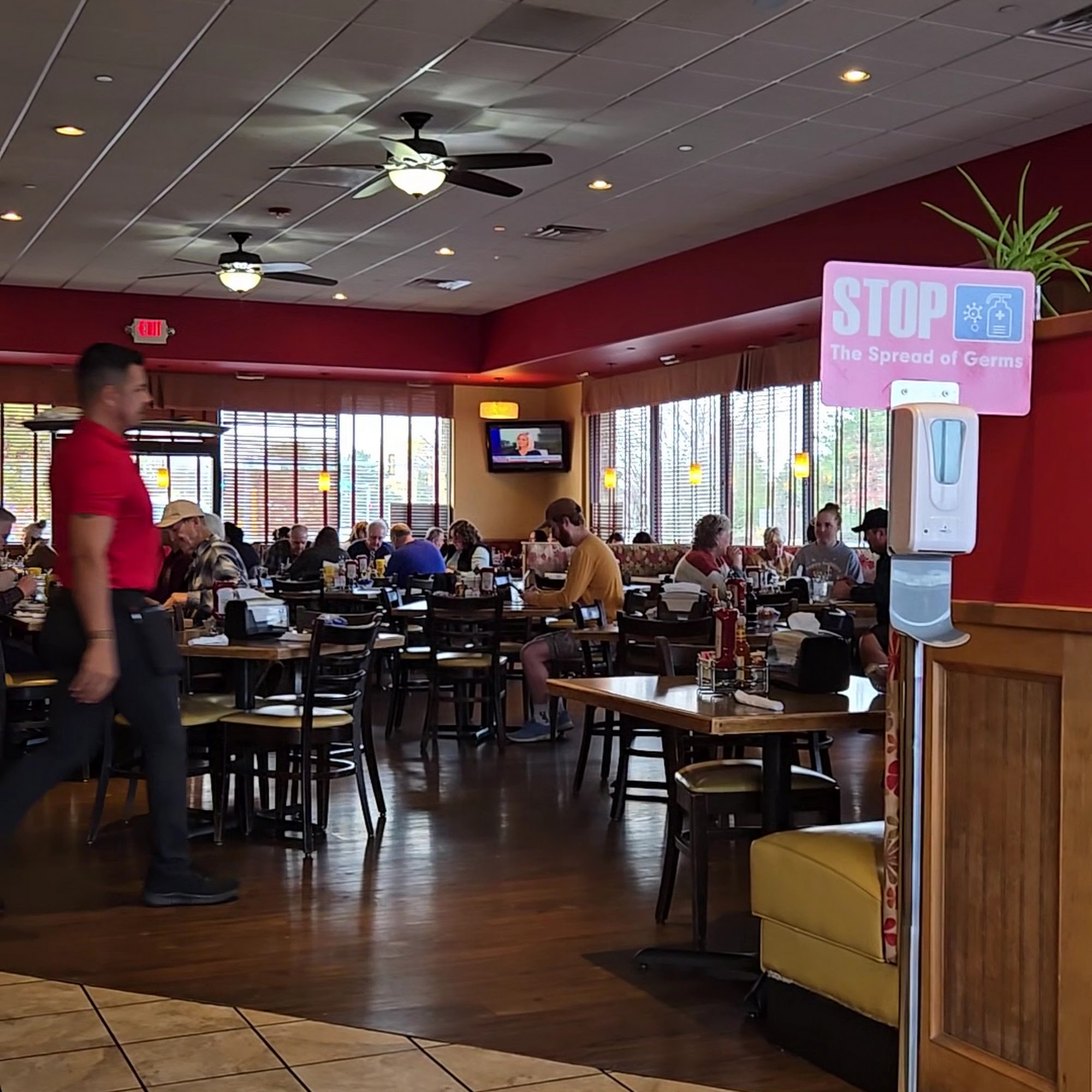Benny's Place Oswego