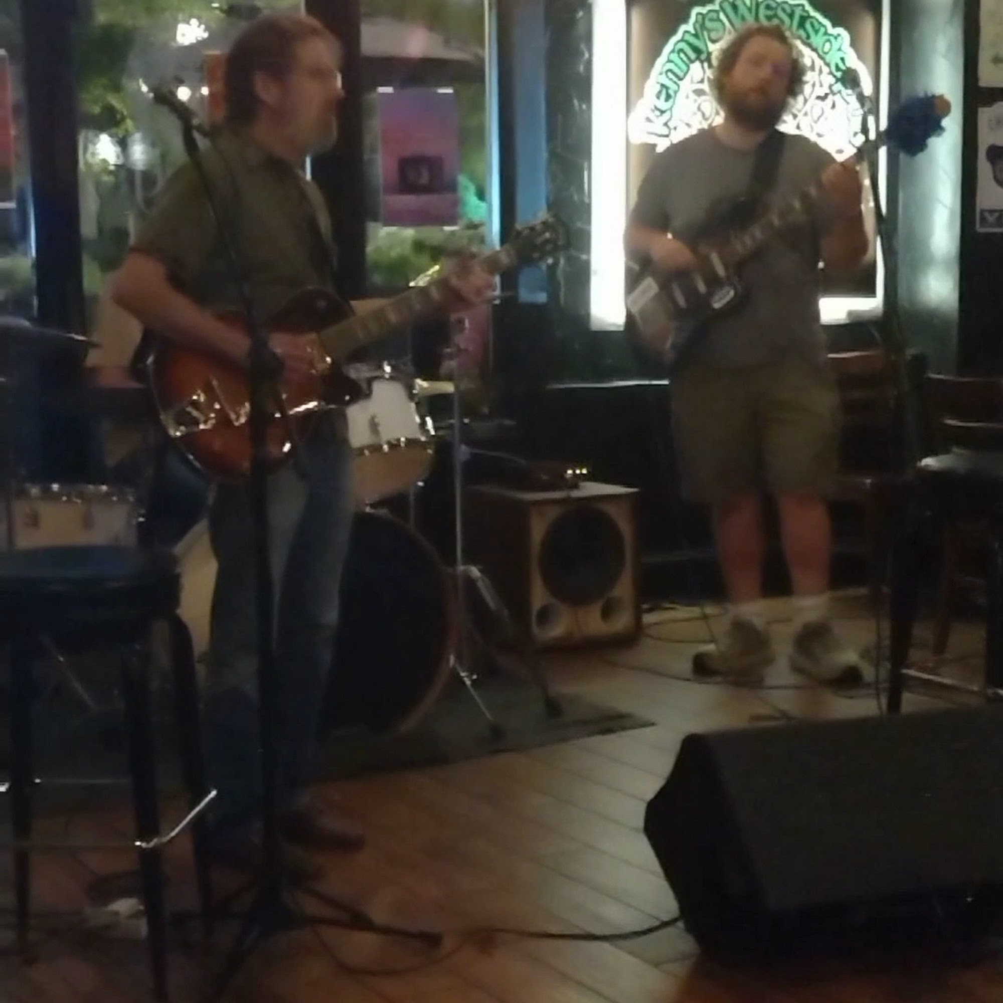 Kenny's Westside Pub Peoria