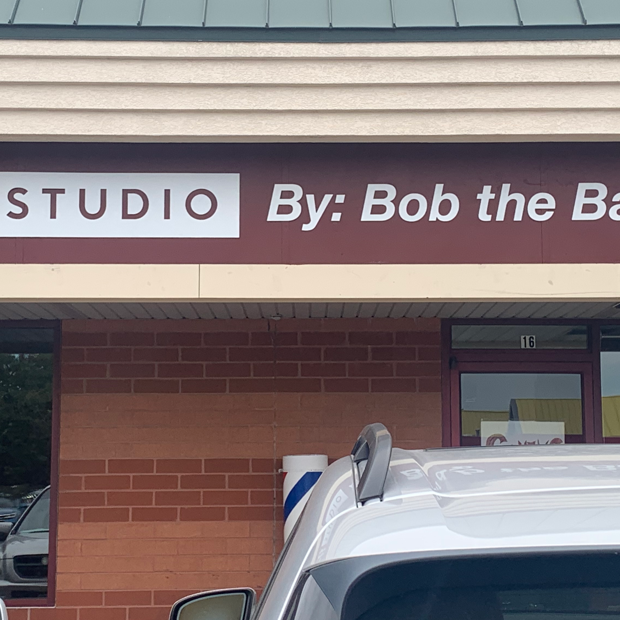 J+B Studio By Bob The Barber- Campustown 1200 W Main St Suite 16, Peoria Illinois 61606