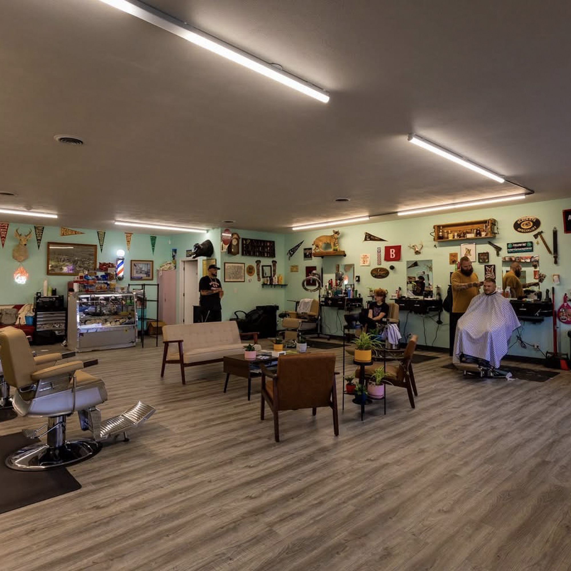 Snyder’s Barbershop 7322 N University St, Peoria Illinois 61614