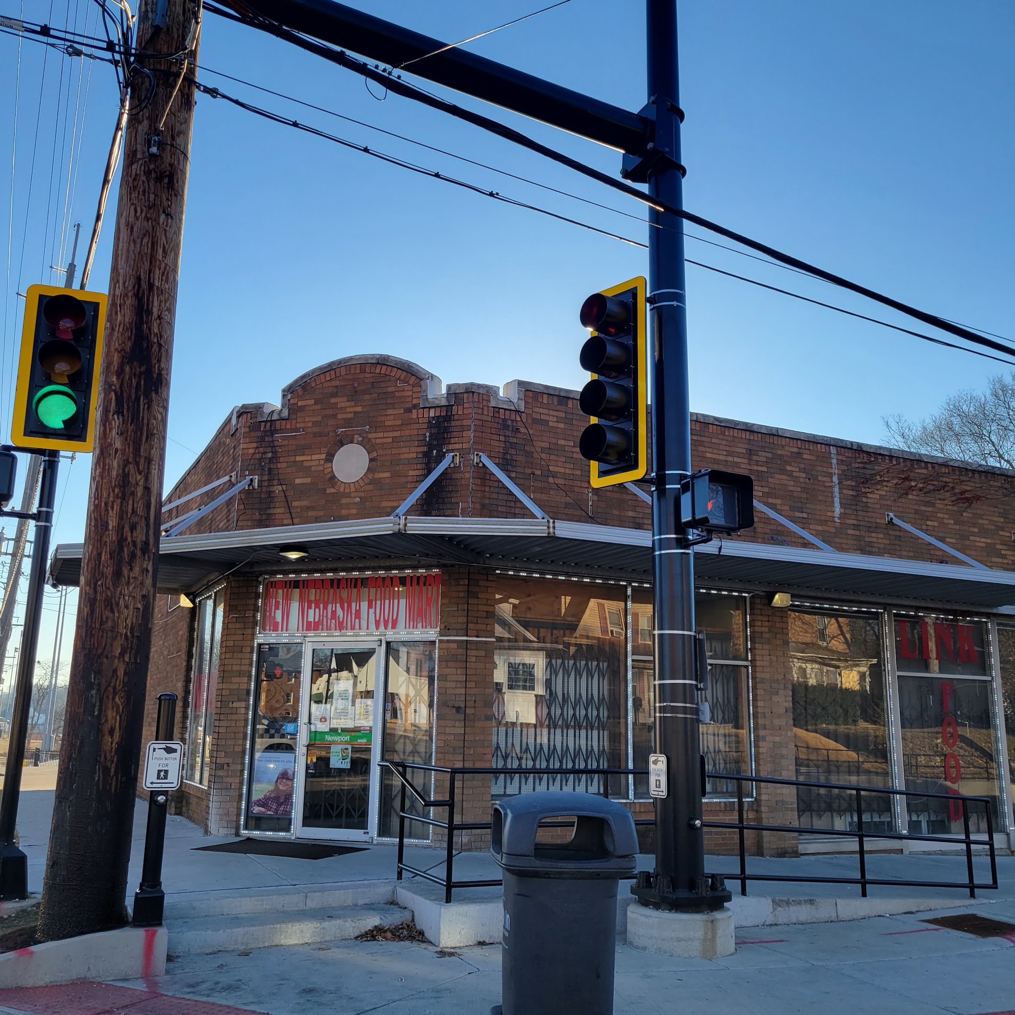 Nebraska Food Mart 1830 N Sheridan Rd, Peoria