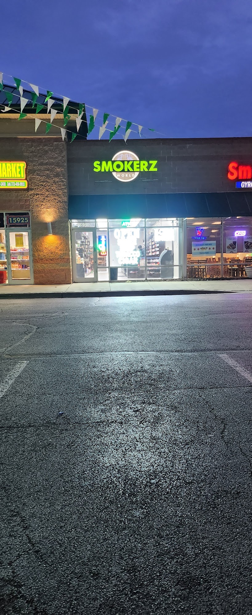 Smokerz world Plainfield