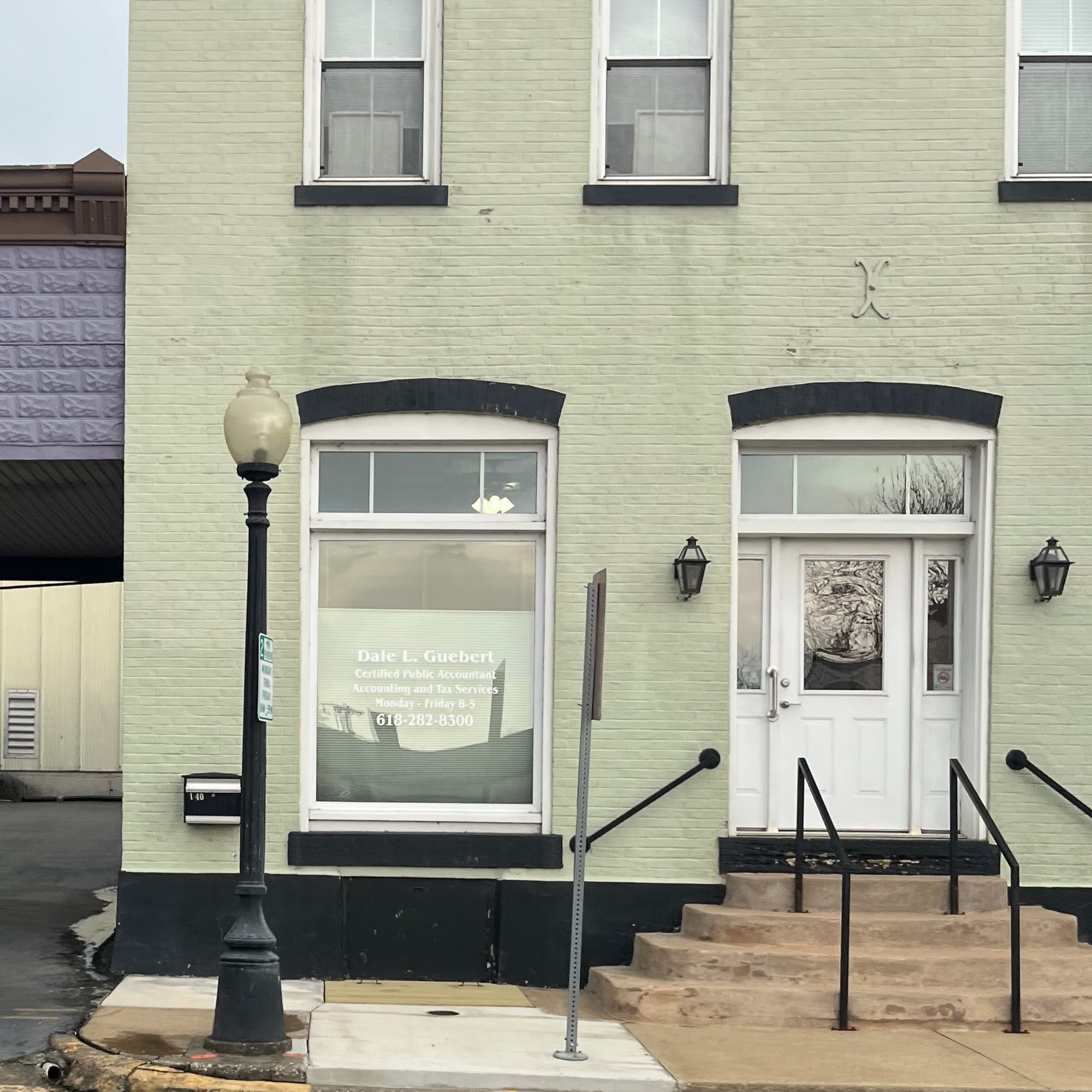 Dale L Guebert CPA 140 W Market St, Red Bud Illinois 62278